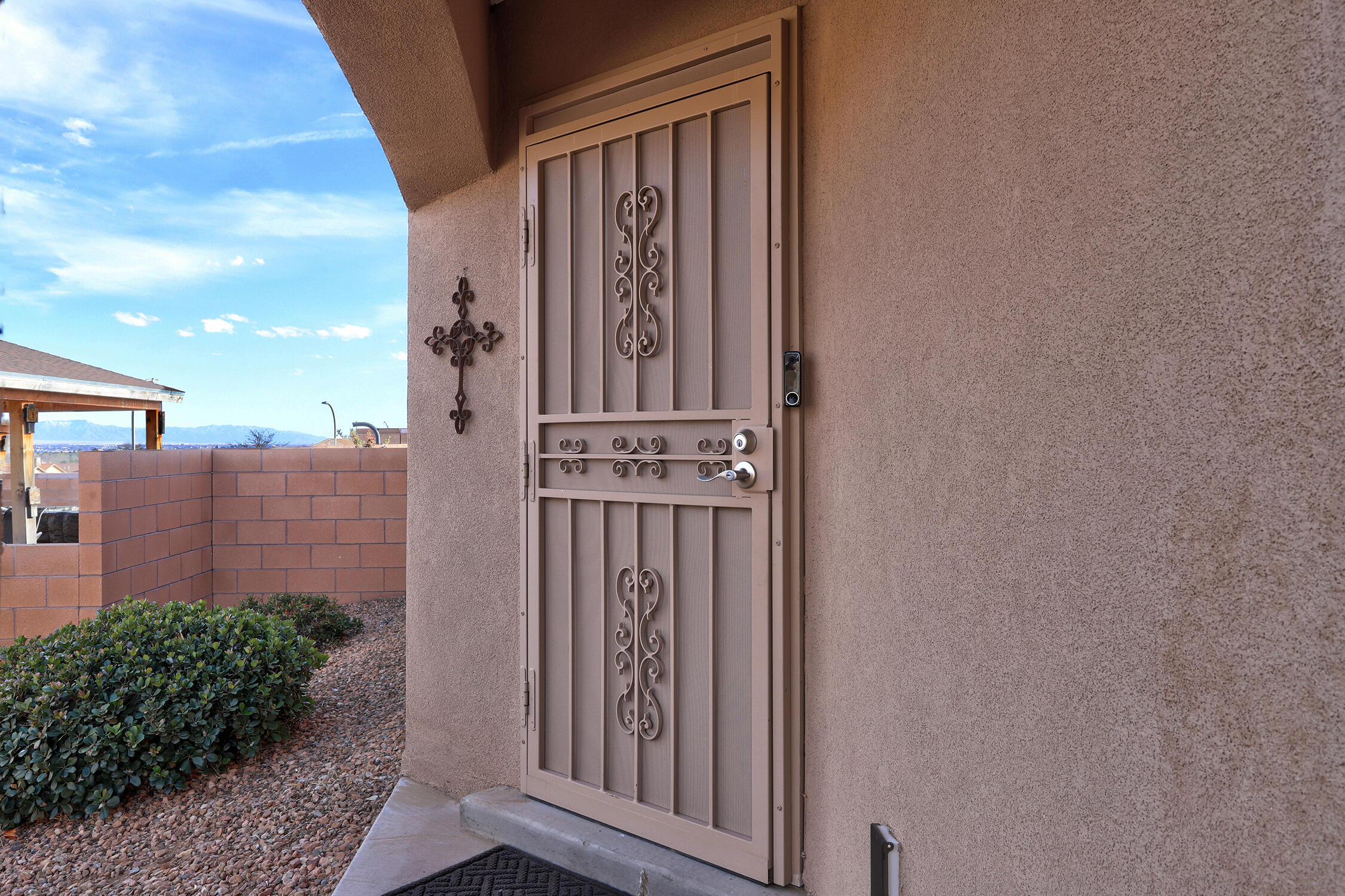 6206 Nueva Espana Road NW