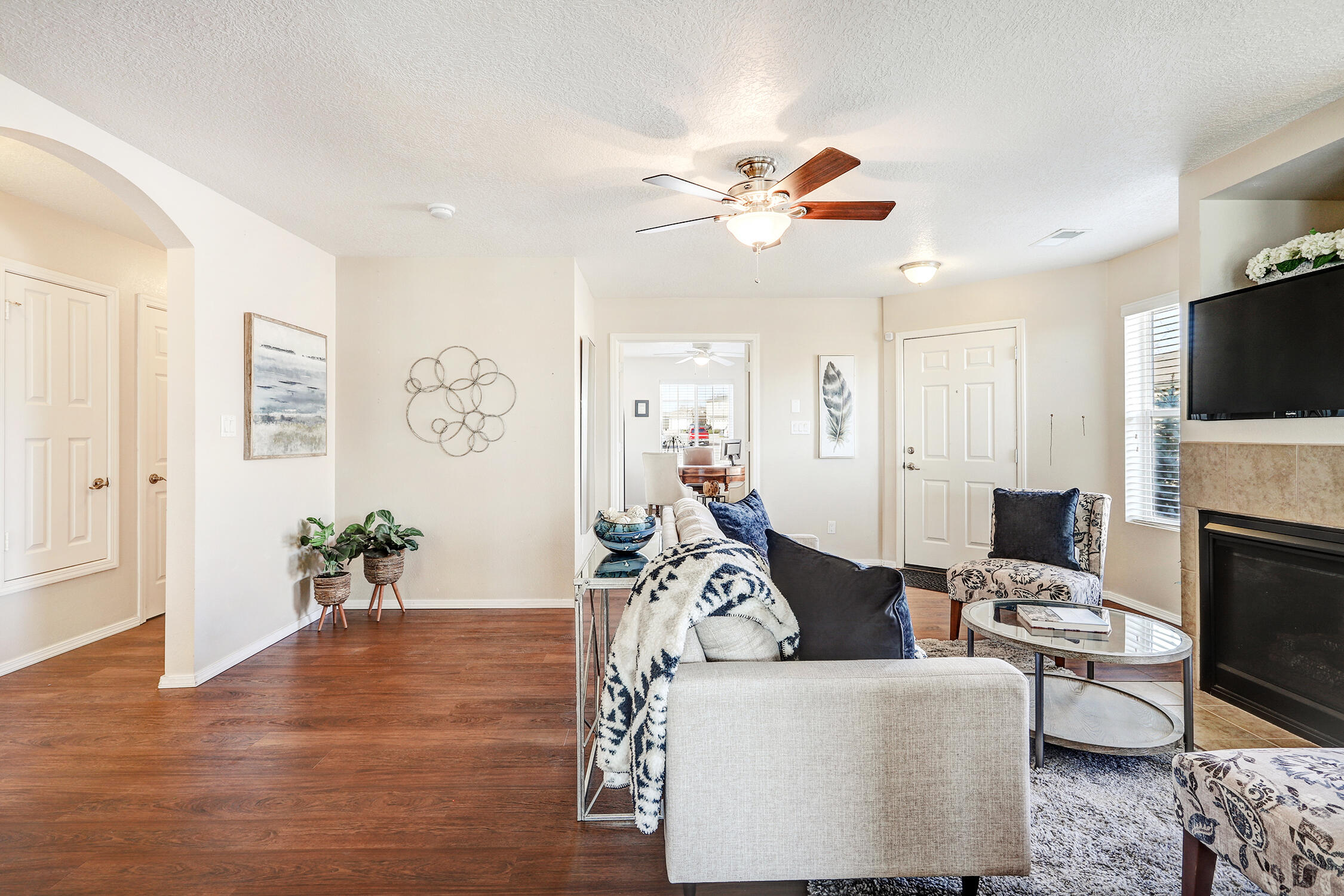 6206 Nueva Espana Road NW