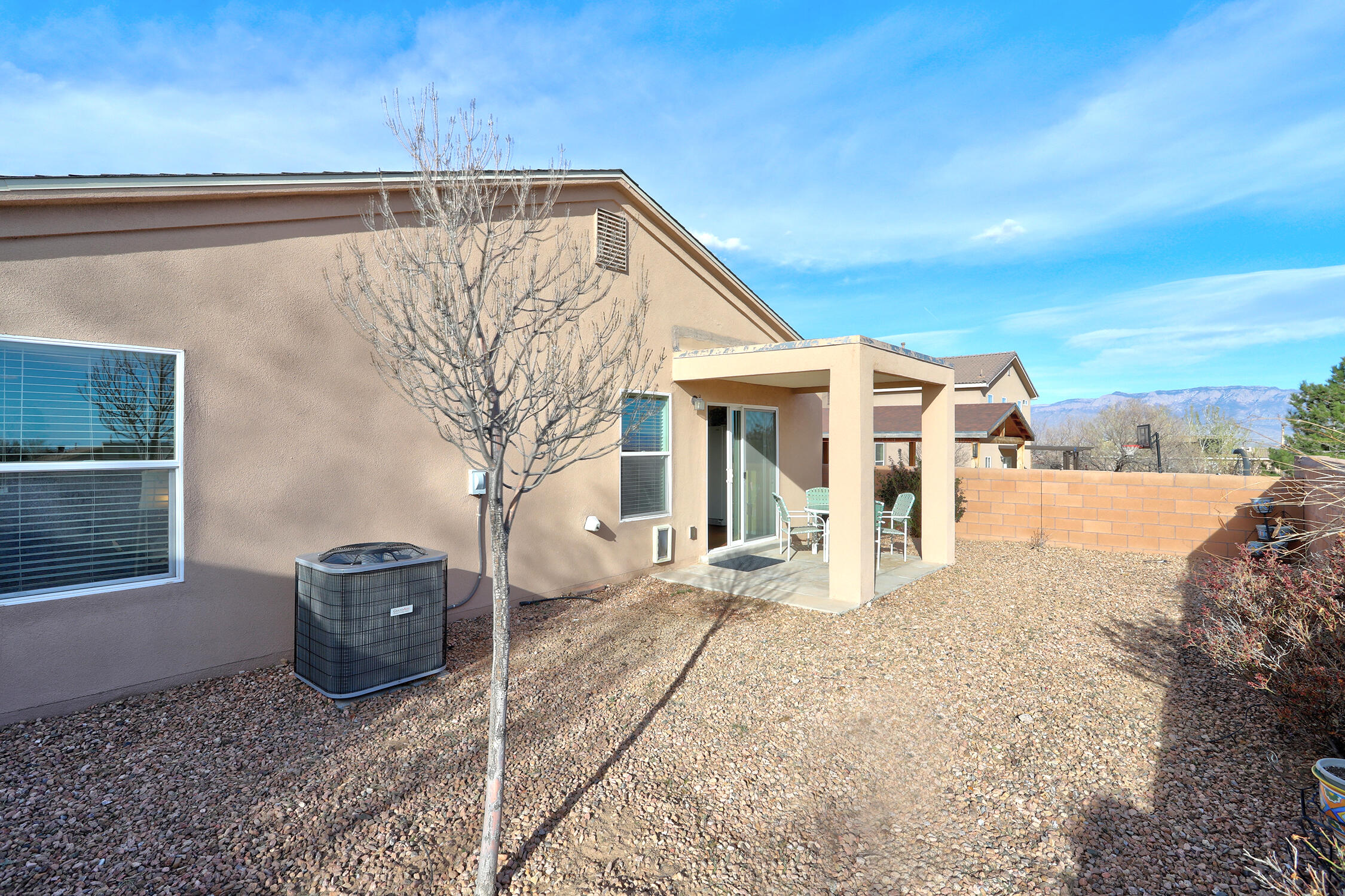 6206 Nueva Espana Road NW