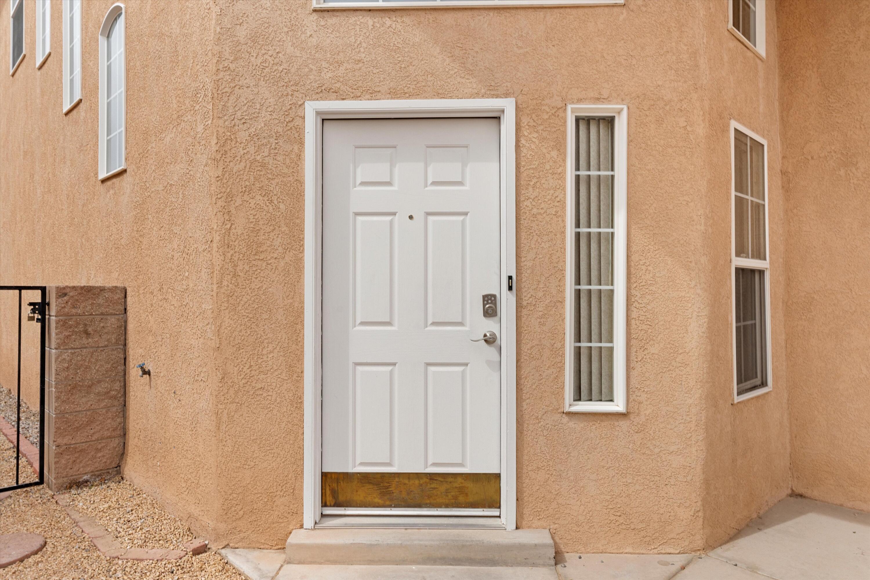 947 Tambora Street NW