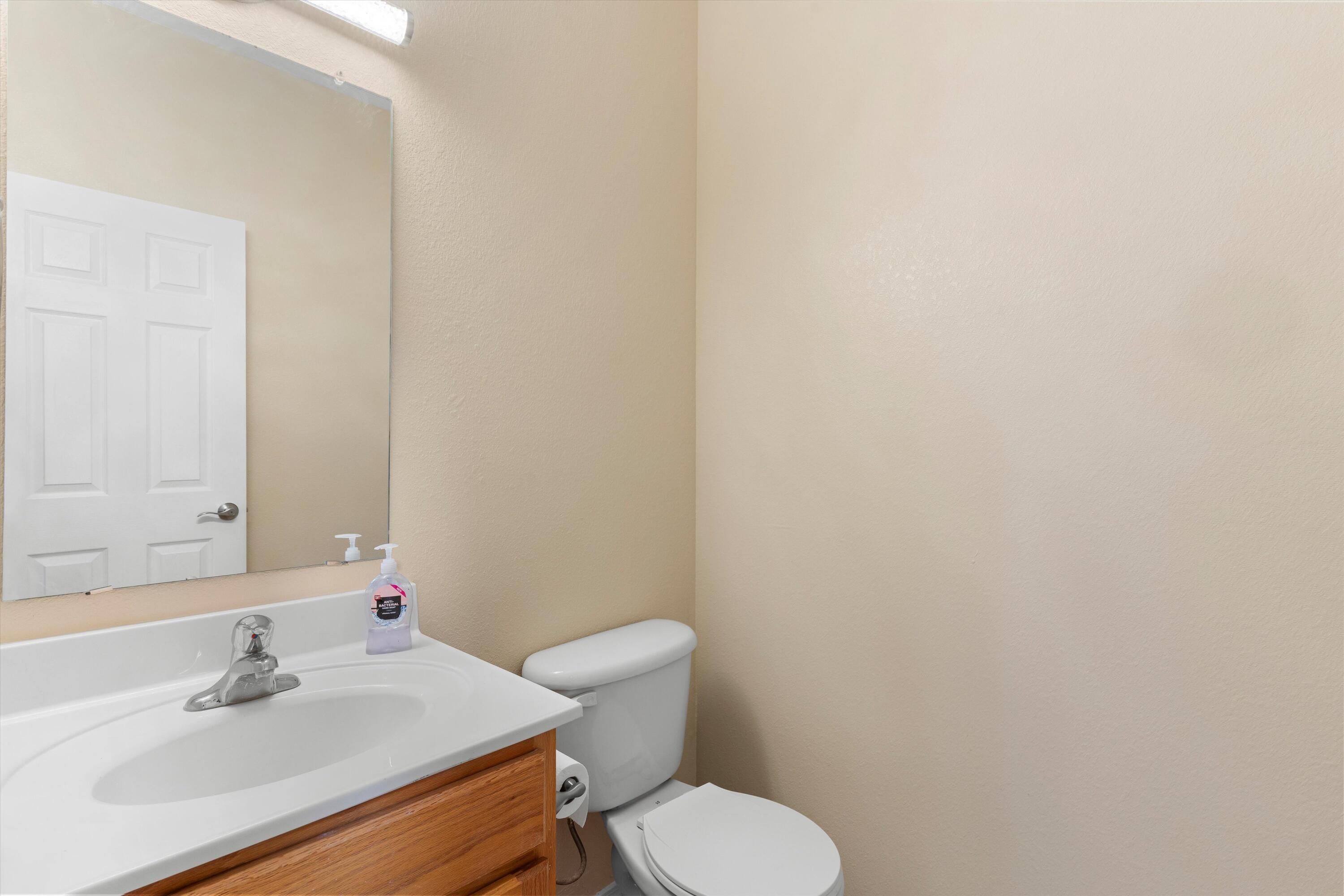 947 Tambora Street NW