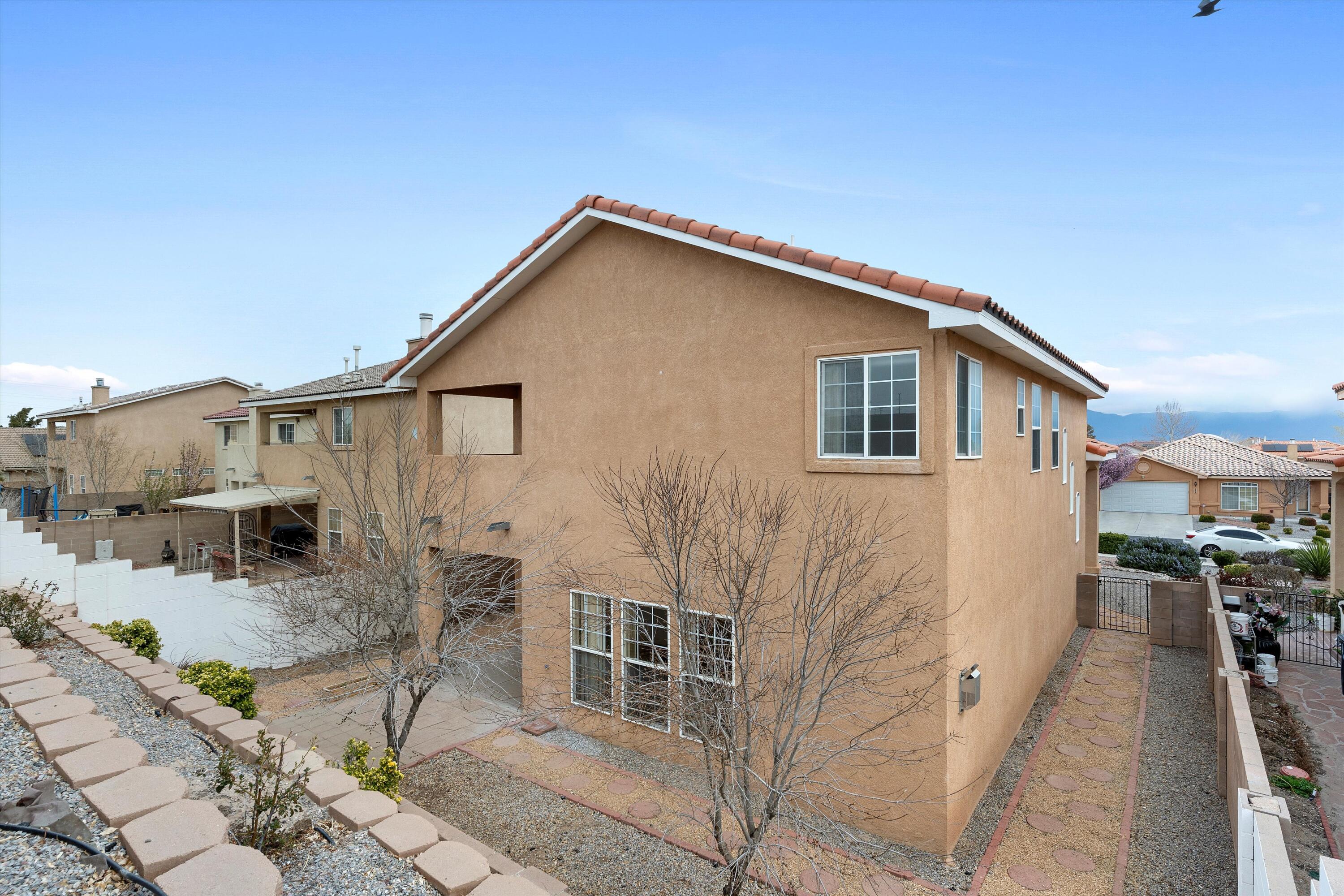 947 Tambora Street NW