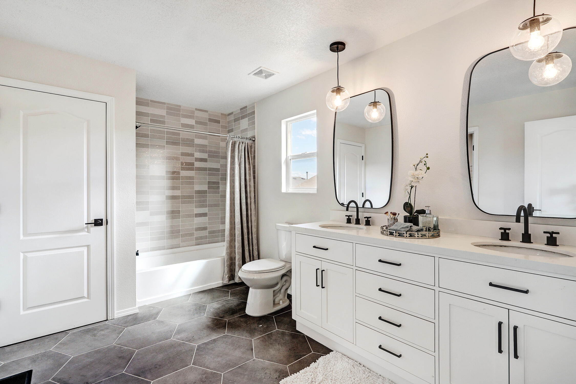 6048 Park Hill Avenue NW