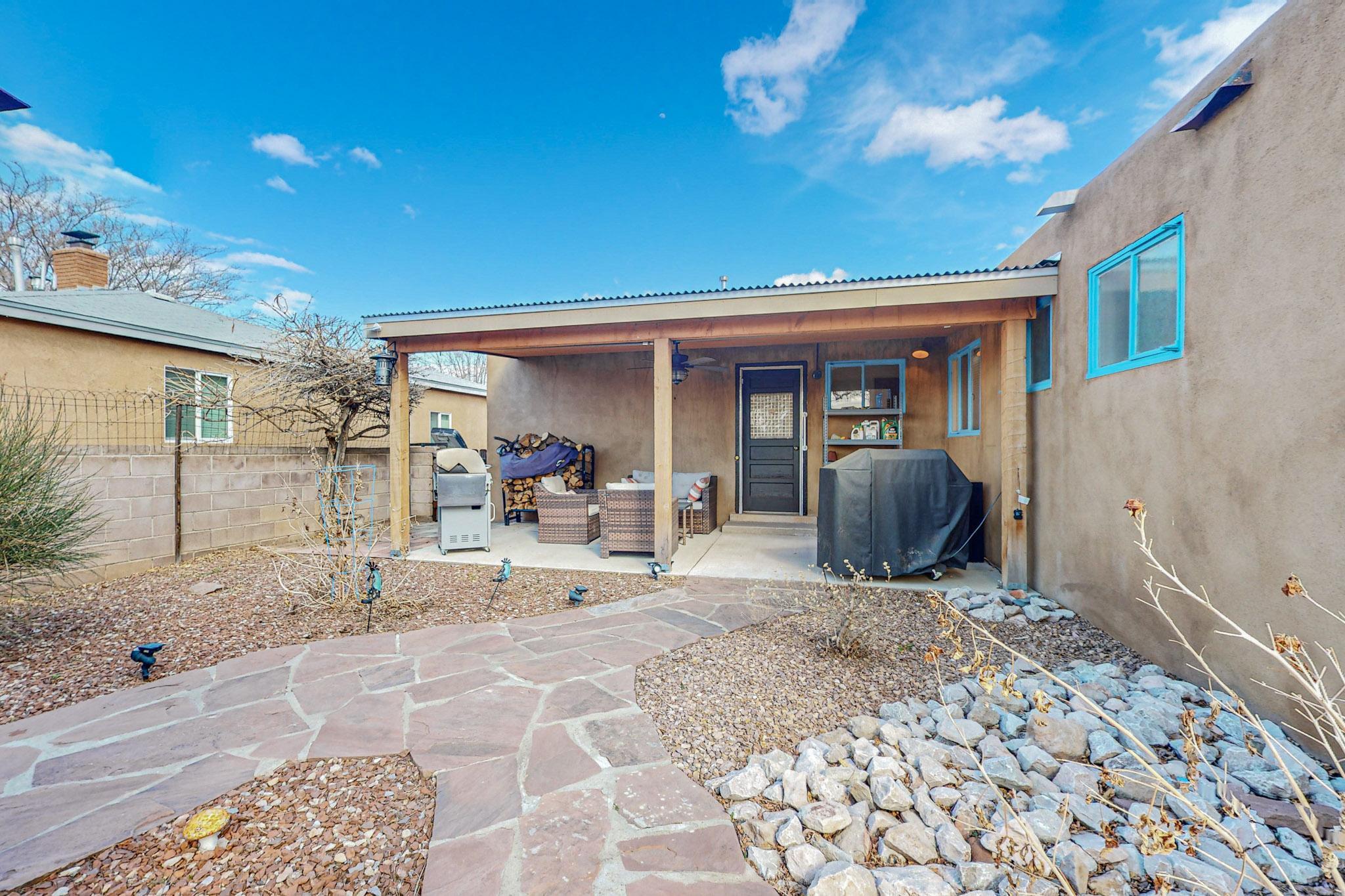 2105 Altez Street NE