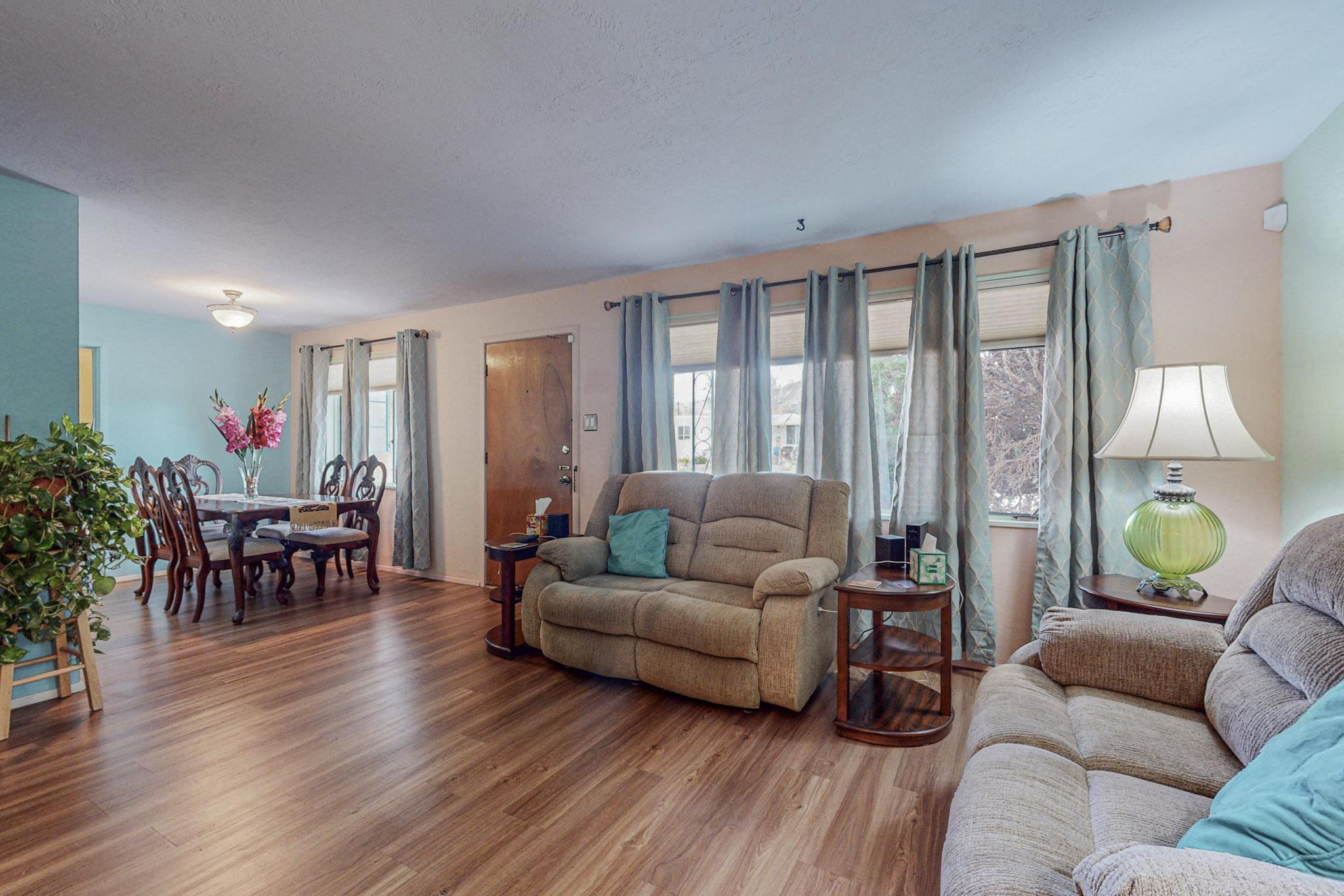 2105 Altez Street NE