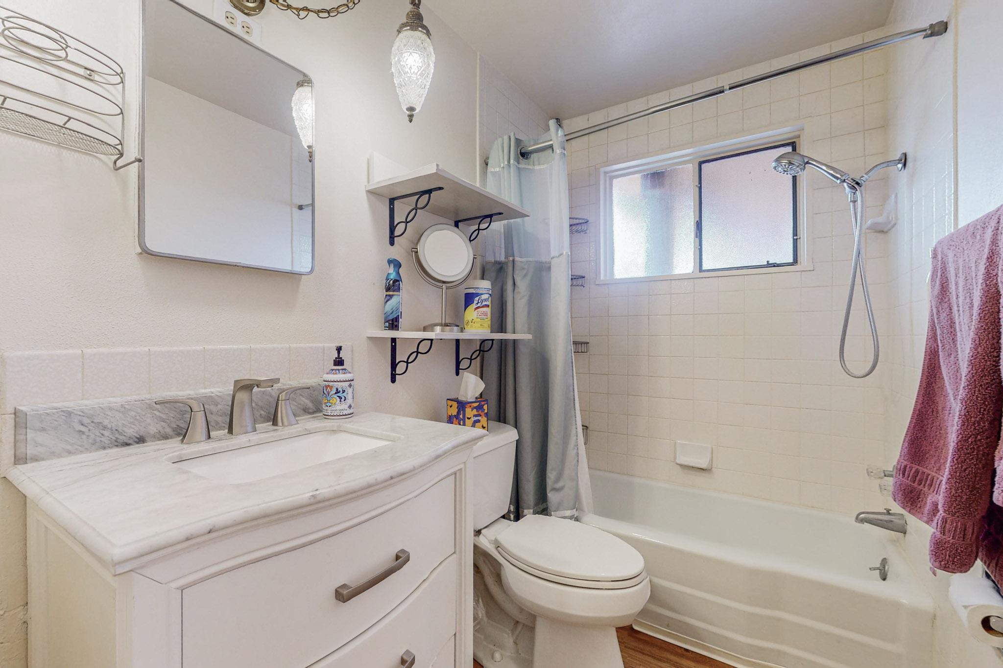 2105 Altez Street NE