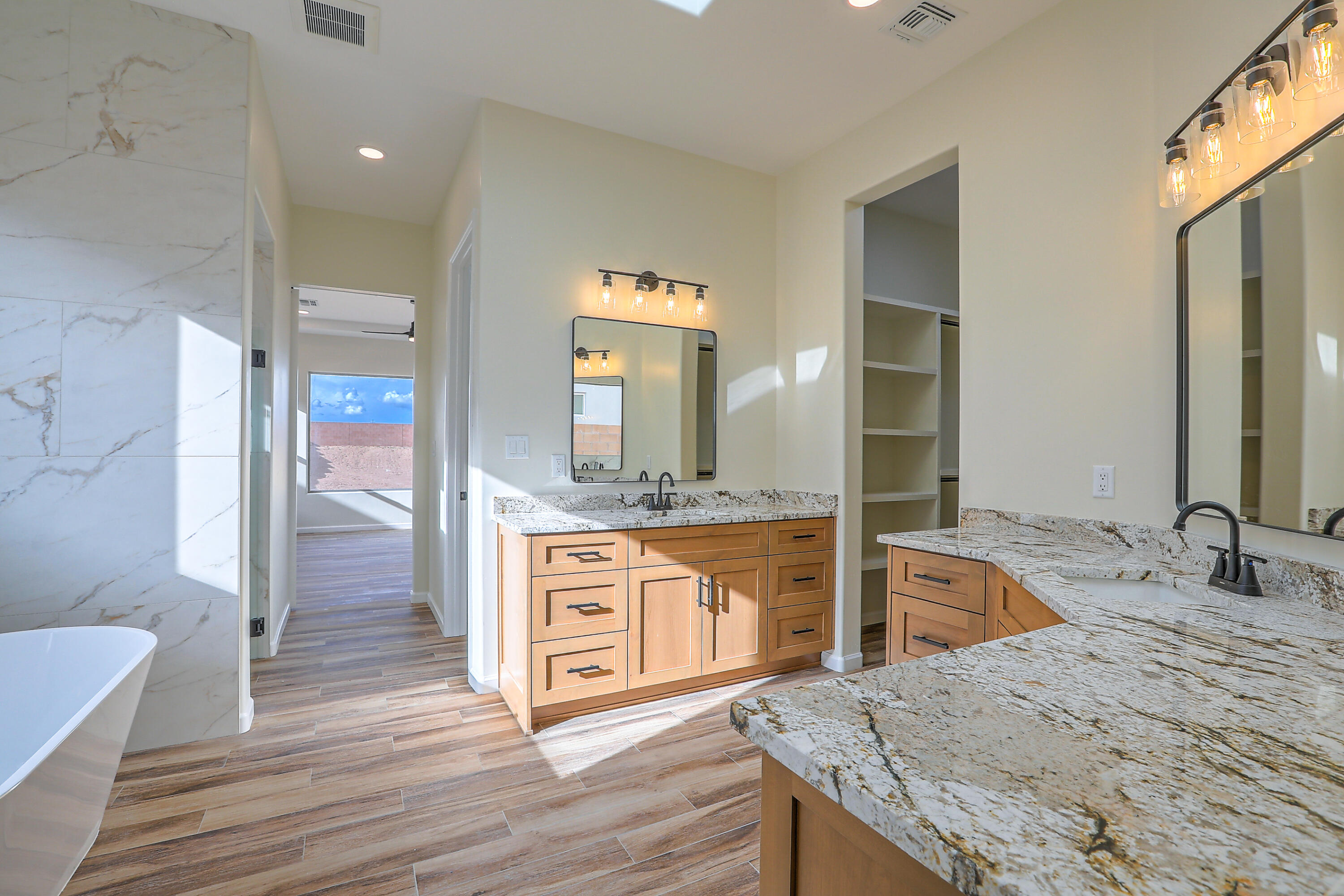 6717 Nacelle Road NE