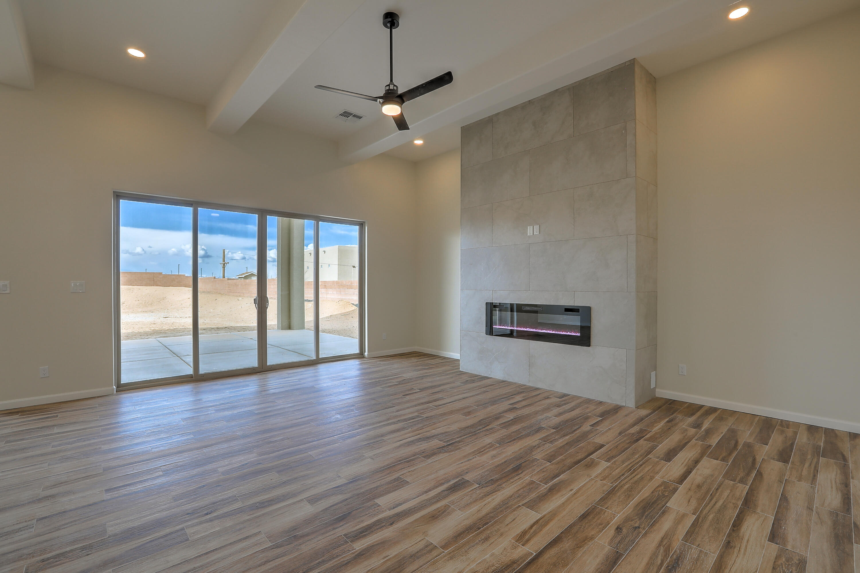 6717 Nacelle Road NE