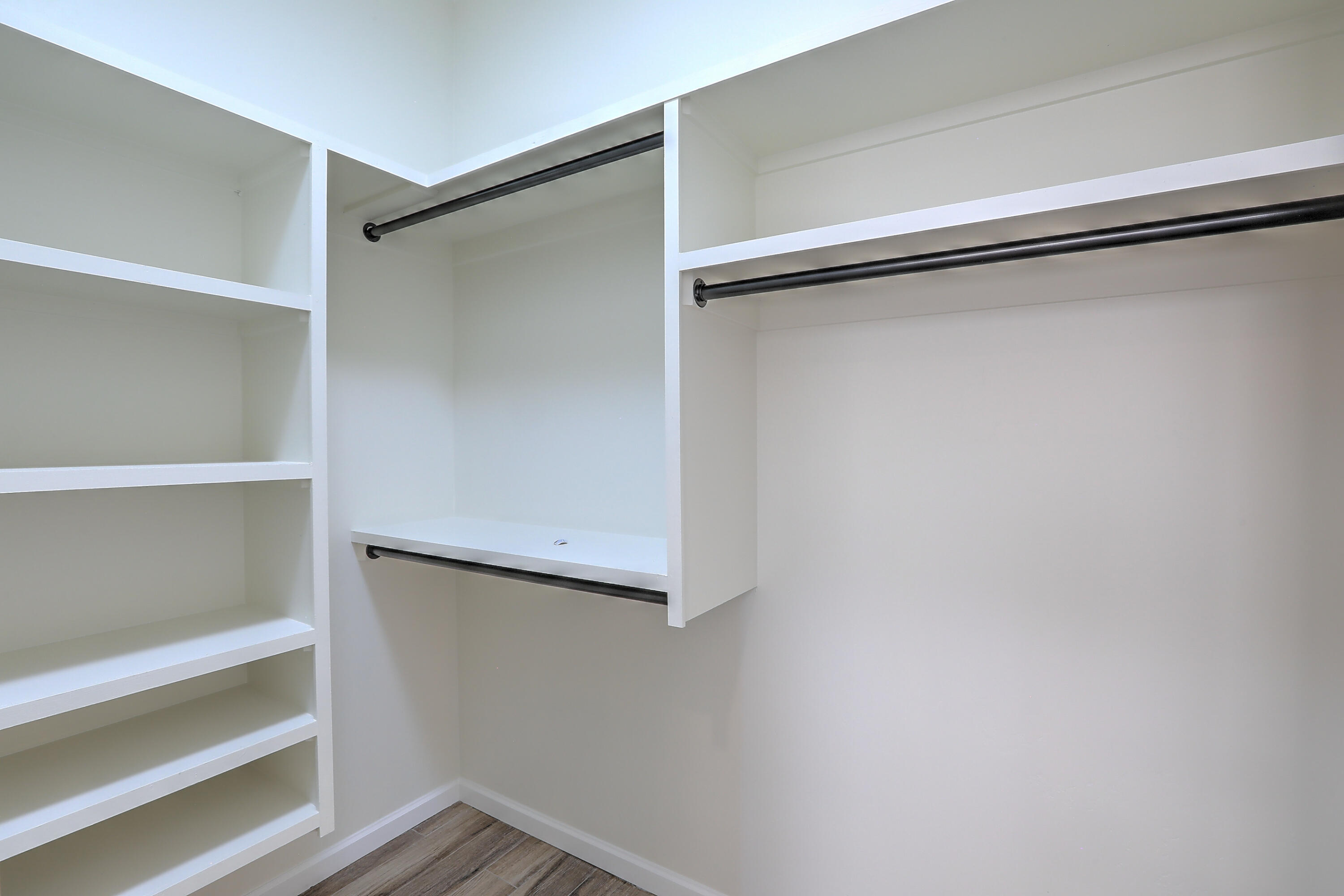 6717 Nacelle Road NE