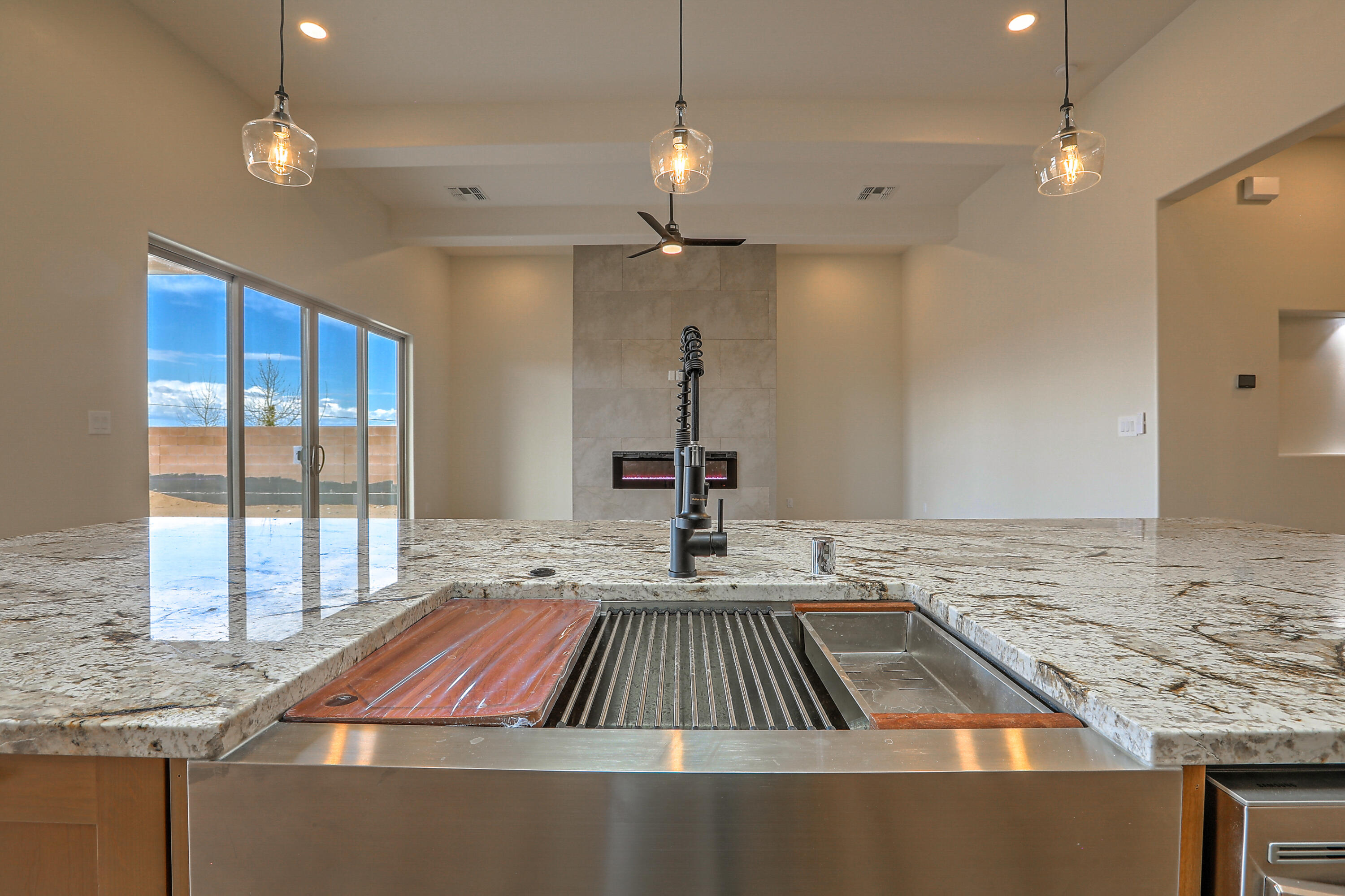 6717 Nacelle Road NE