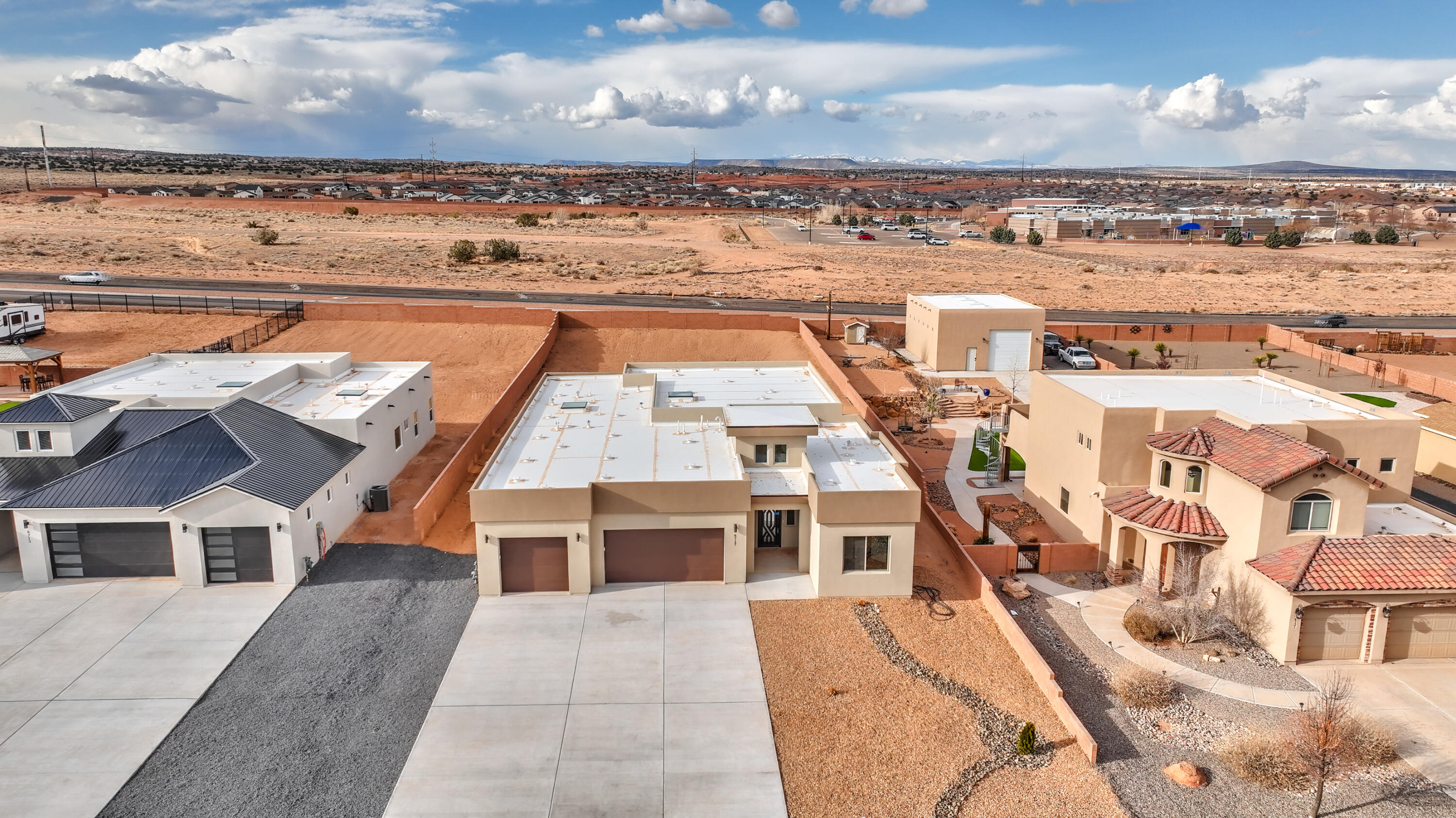 6717 Nacelle Road NE