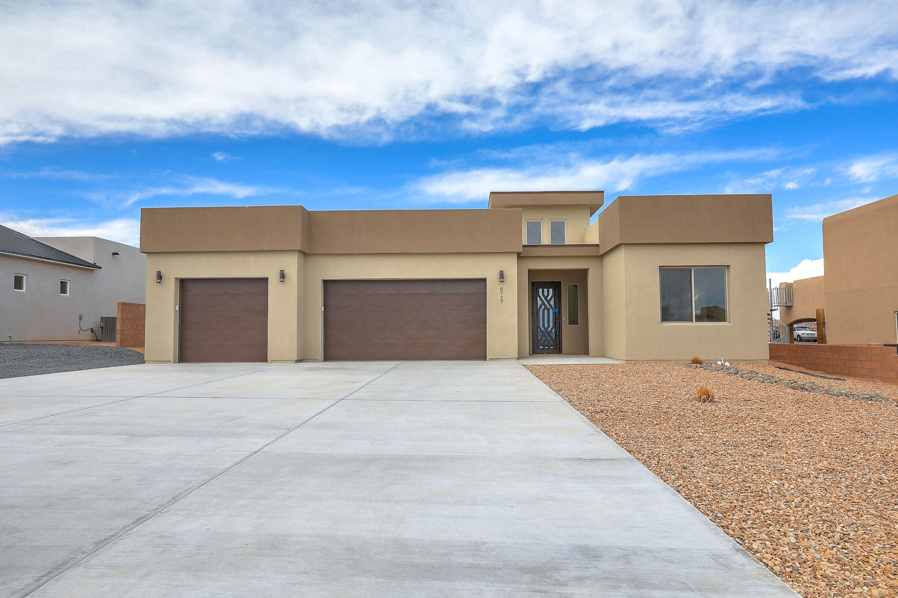 6717 Nacelle Road NE