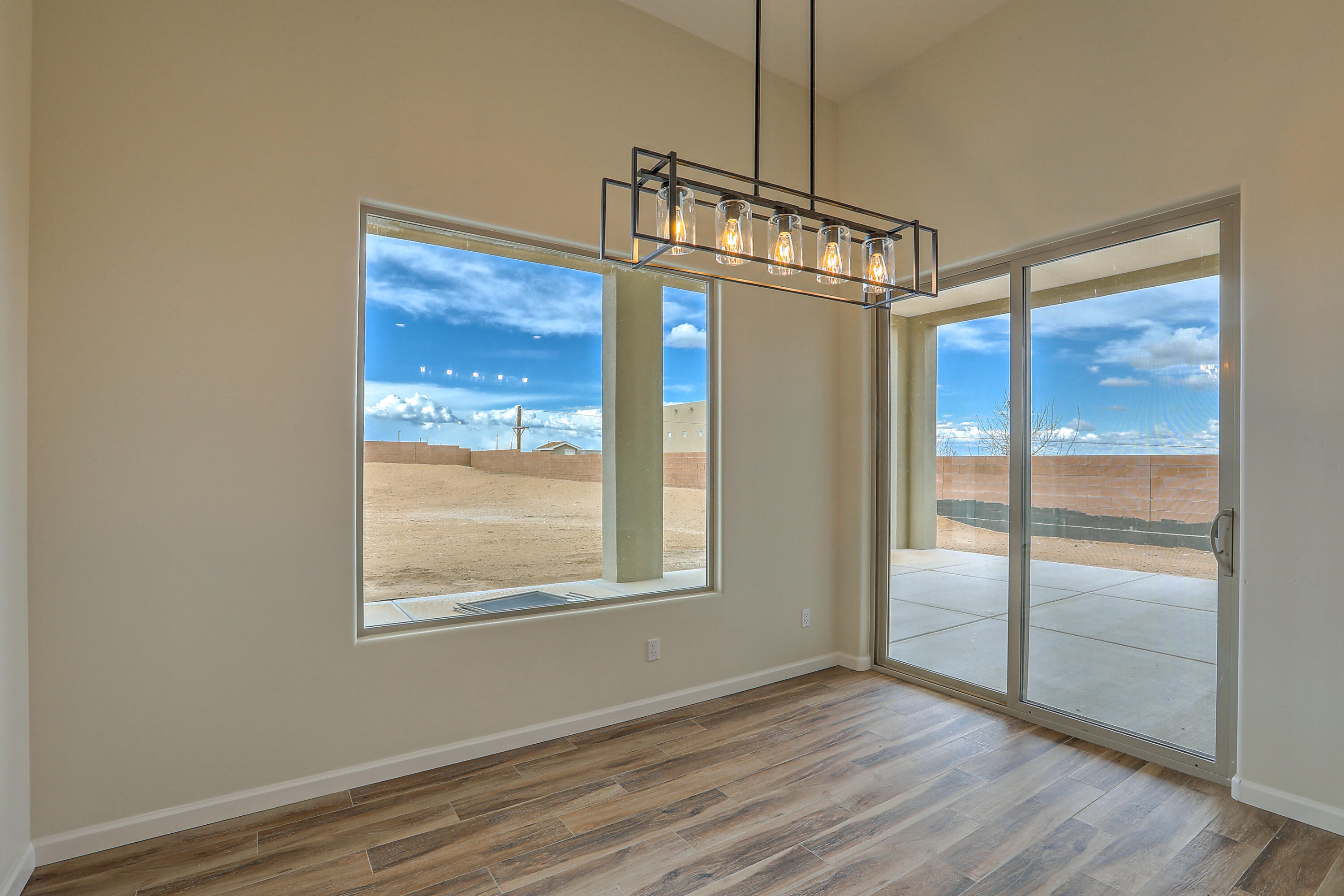 6717 Nacelle Road NE