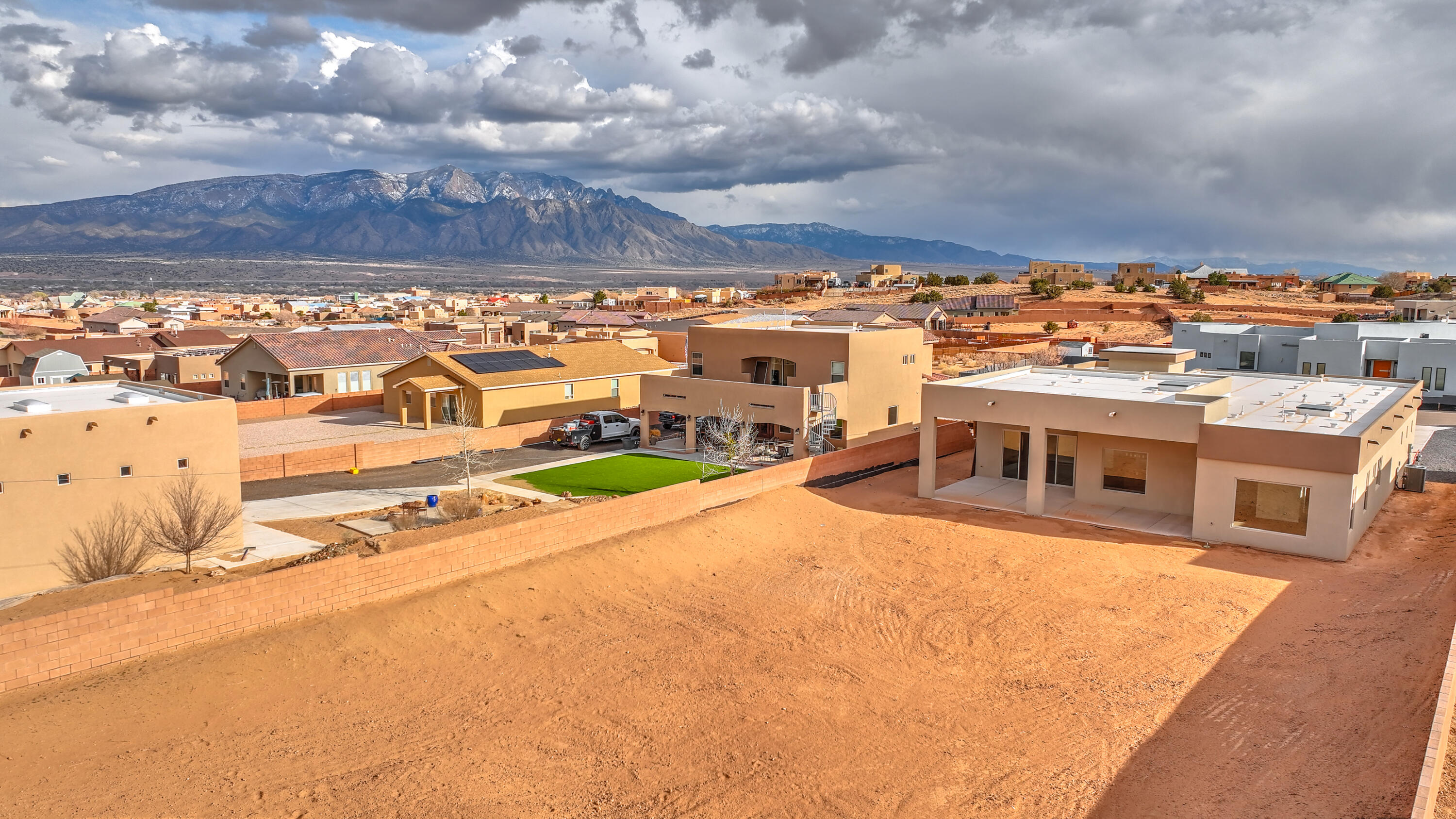 6717 Nacelle Road NE