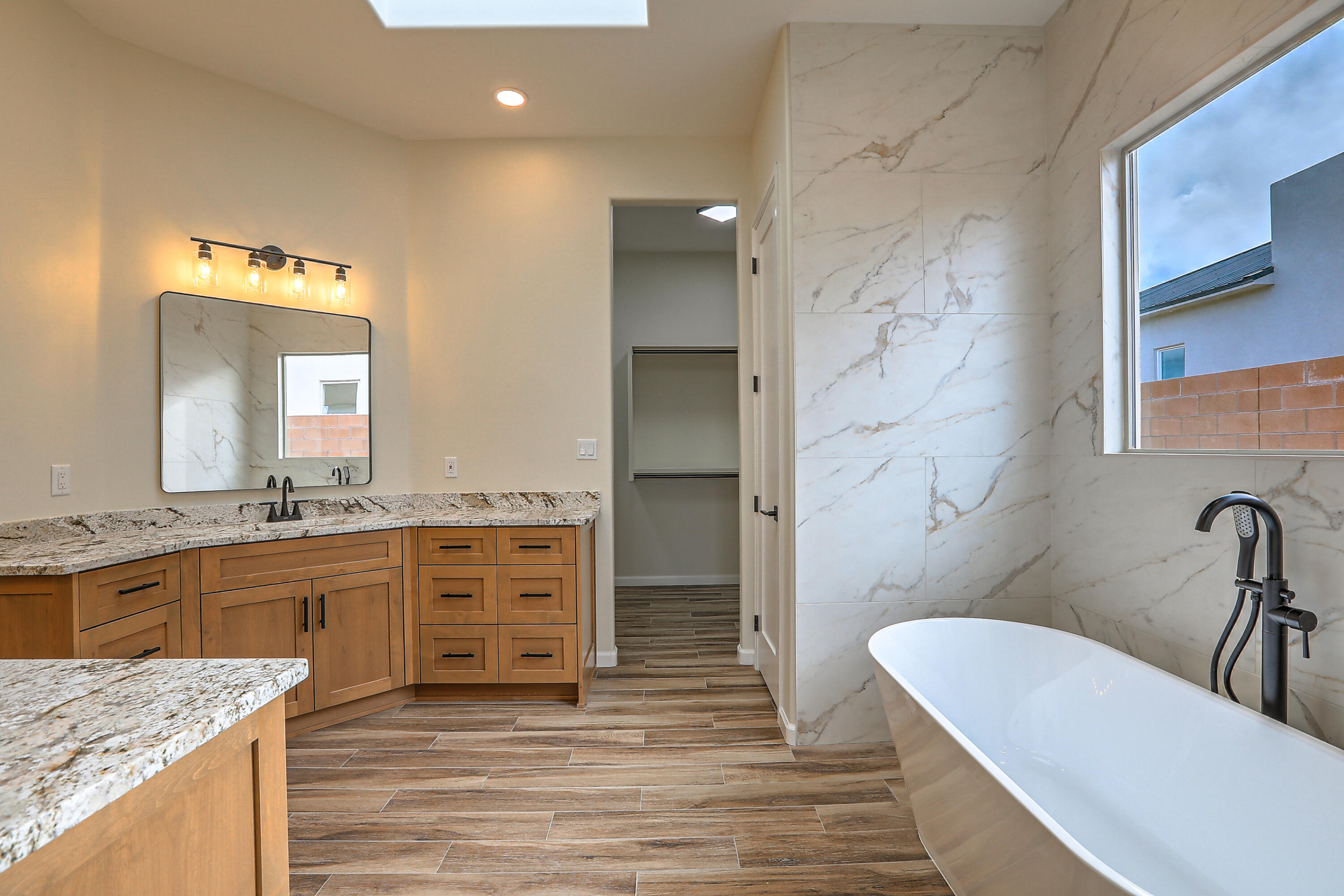 6717 Nacelle Road NE