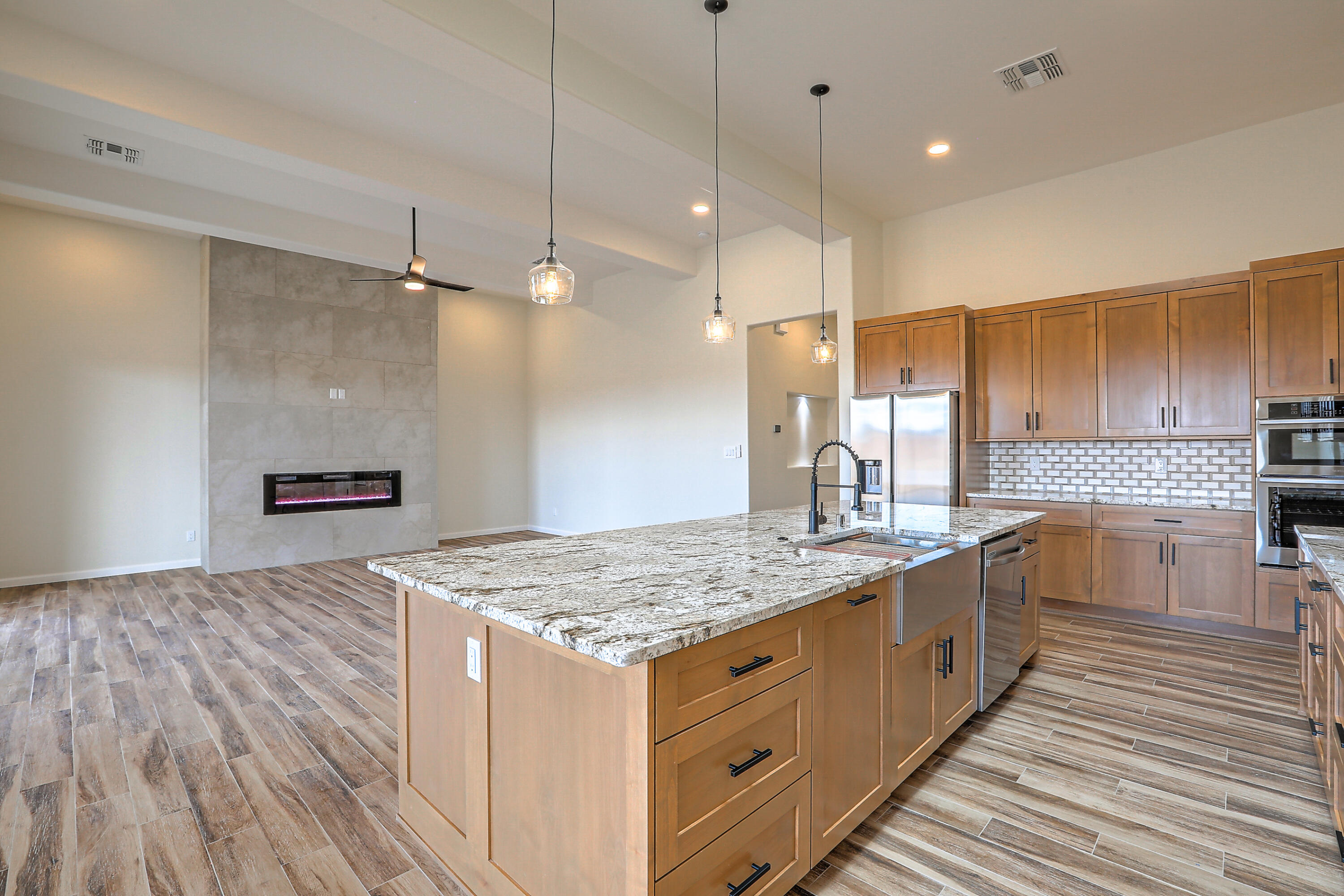 6717 Nacelle Road NE