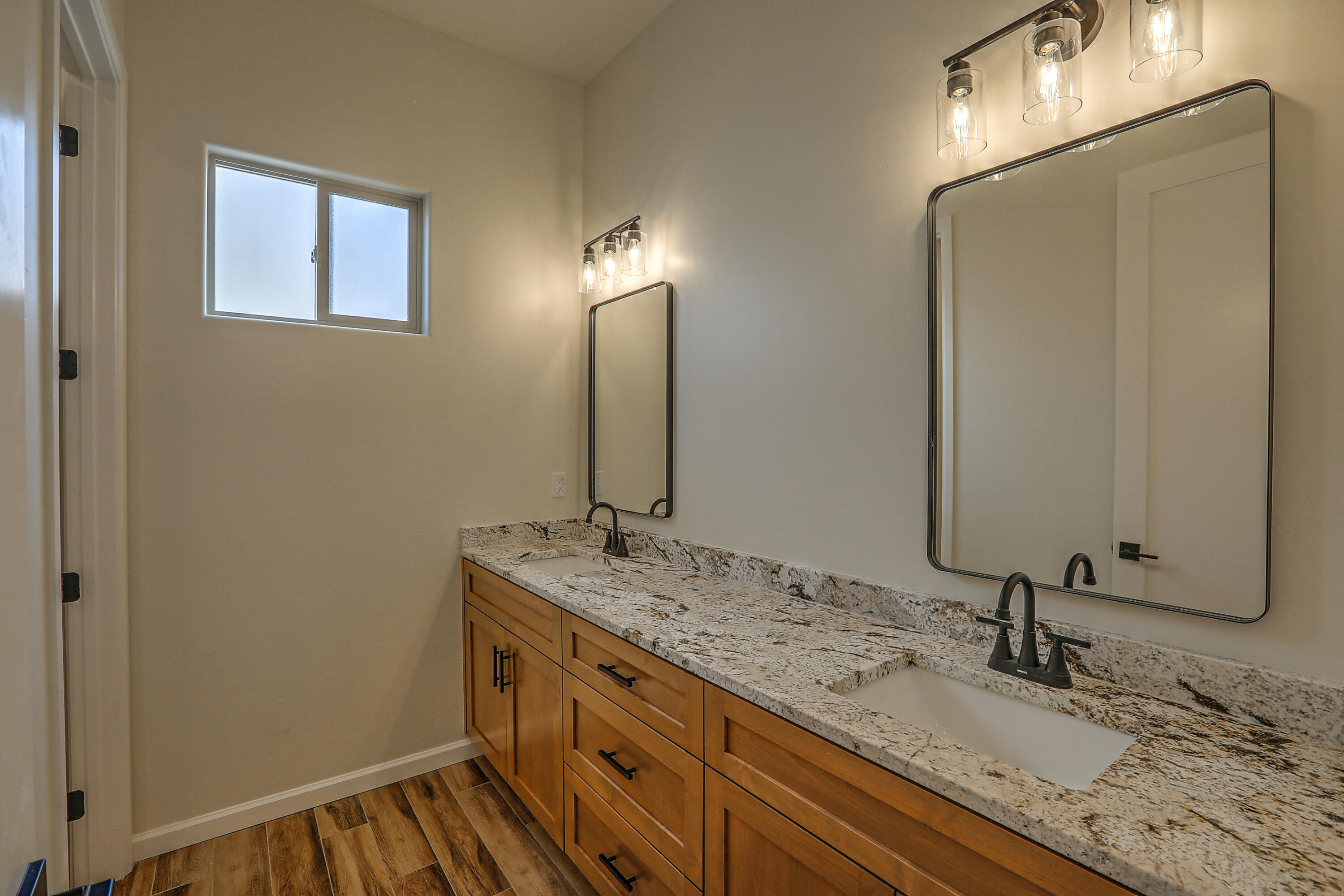 6717 Nacelle Road NE