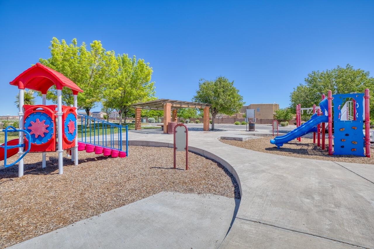 3284 San Ildefonso Loop NE