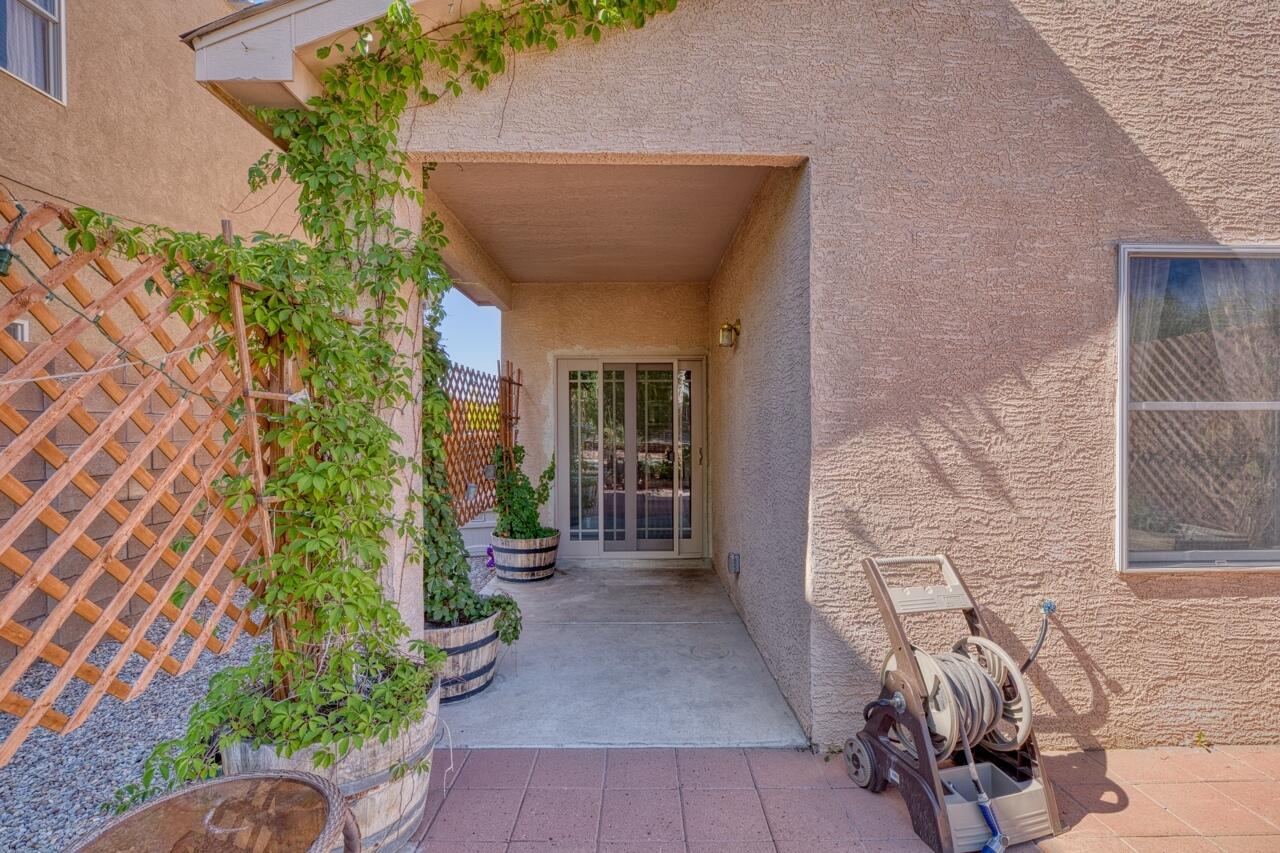 3284 San Ildefonso Loop NE