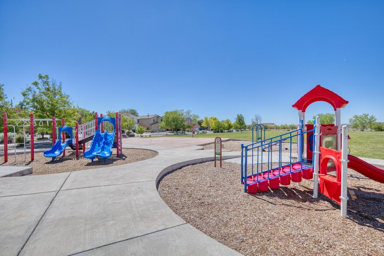 3284 San Ildefonso Loop NE