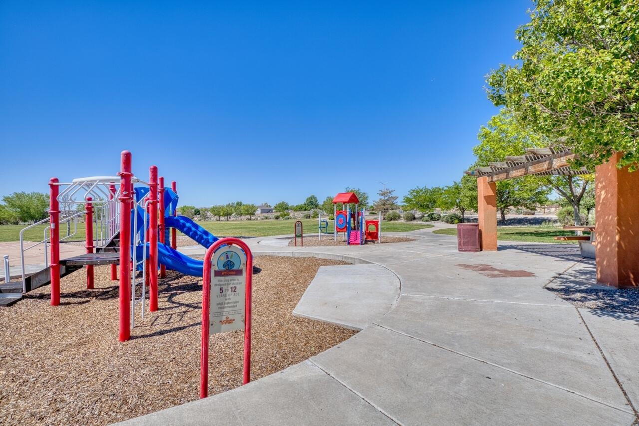 3284 San Ildefonso Loop NE