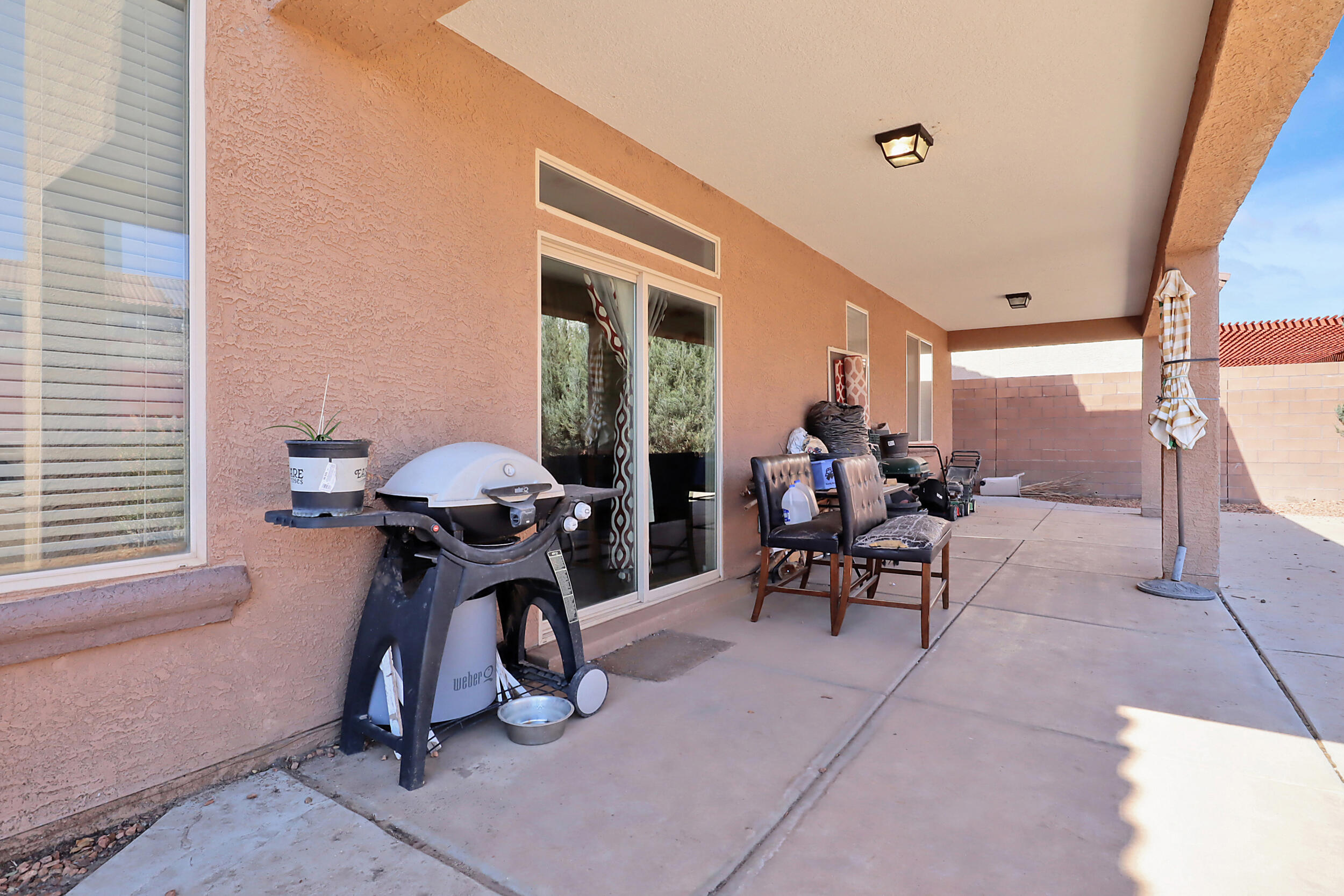 3813 Las Colinas Avenue NE