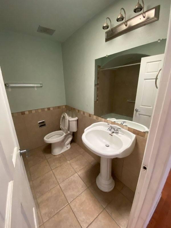 6401 Avenida La Costa NE