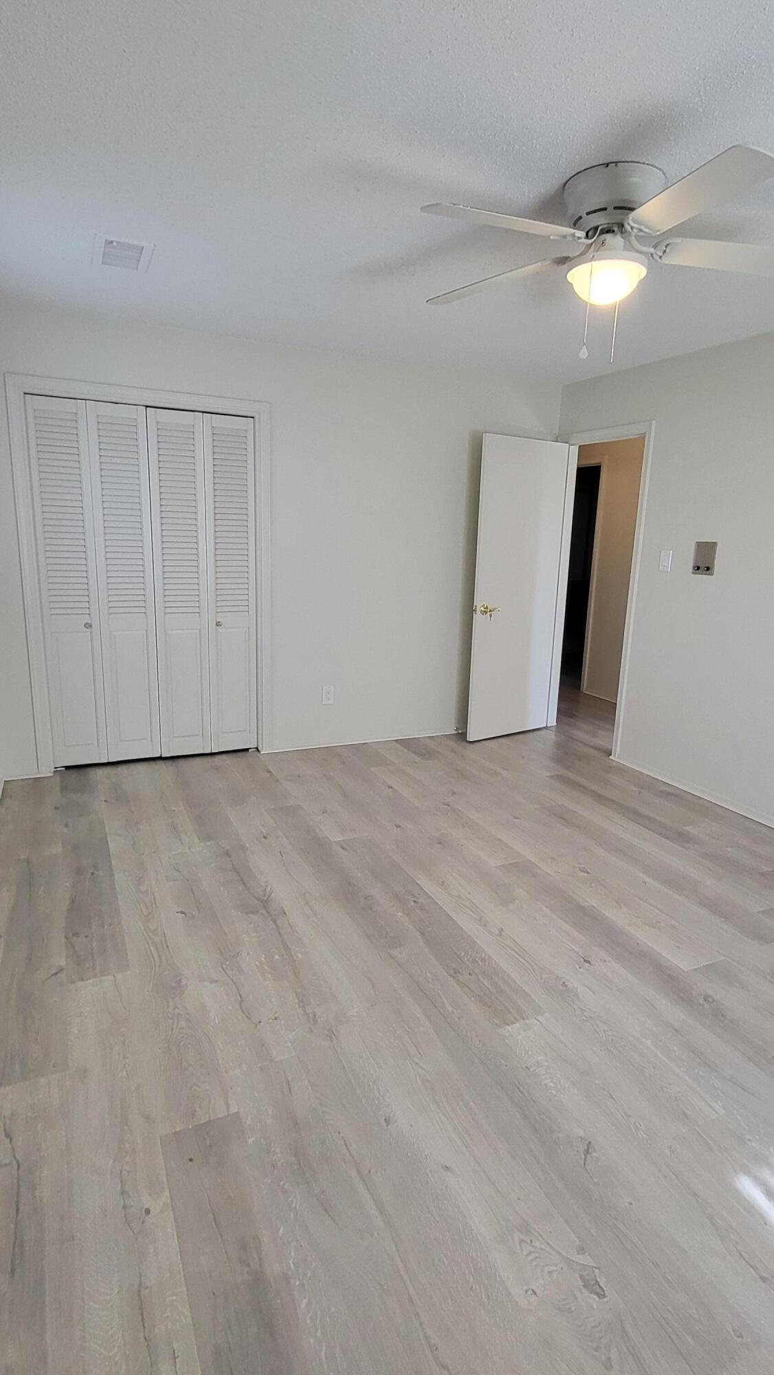 12220 Pineridge Avenue NE