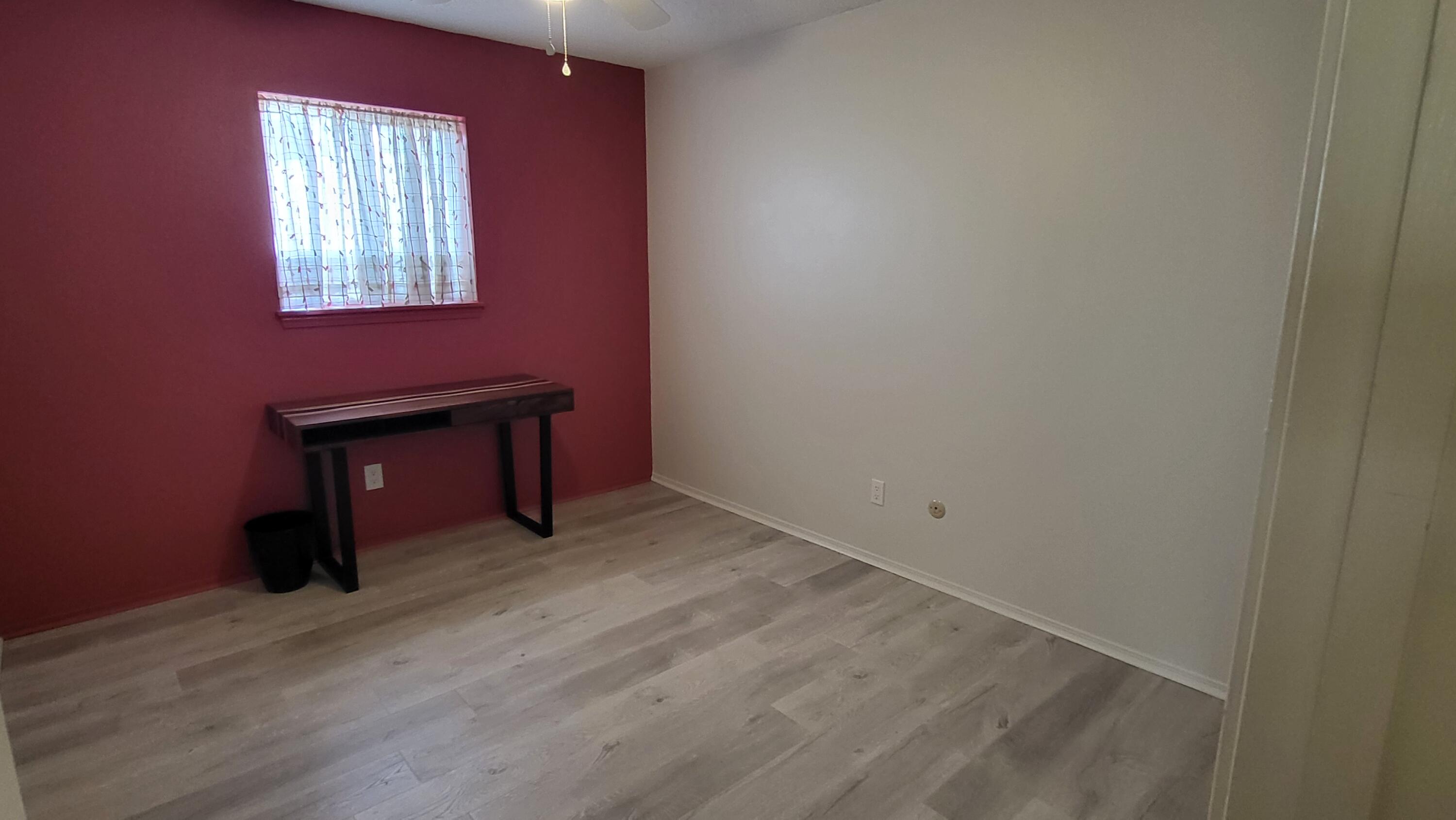 12220 Pineridge Avenue NE