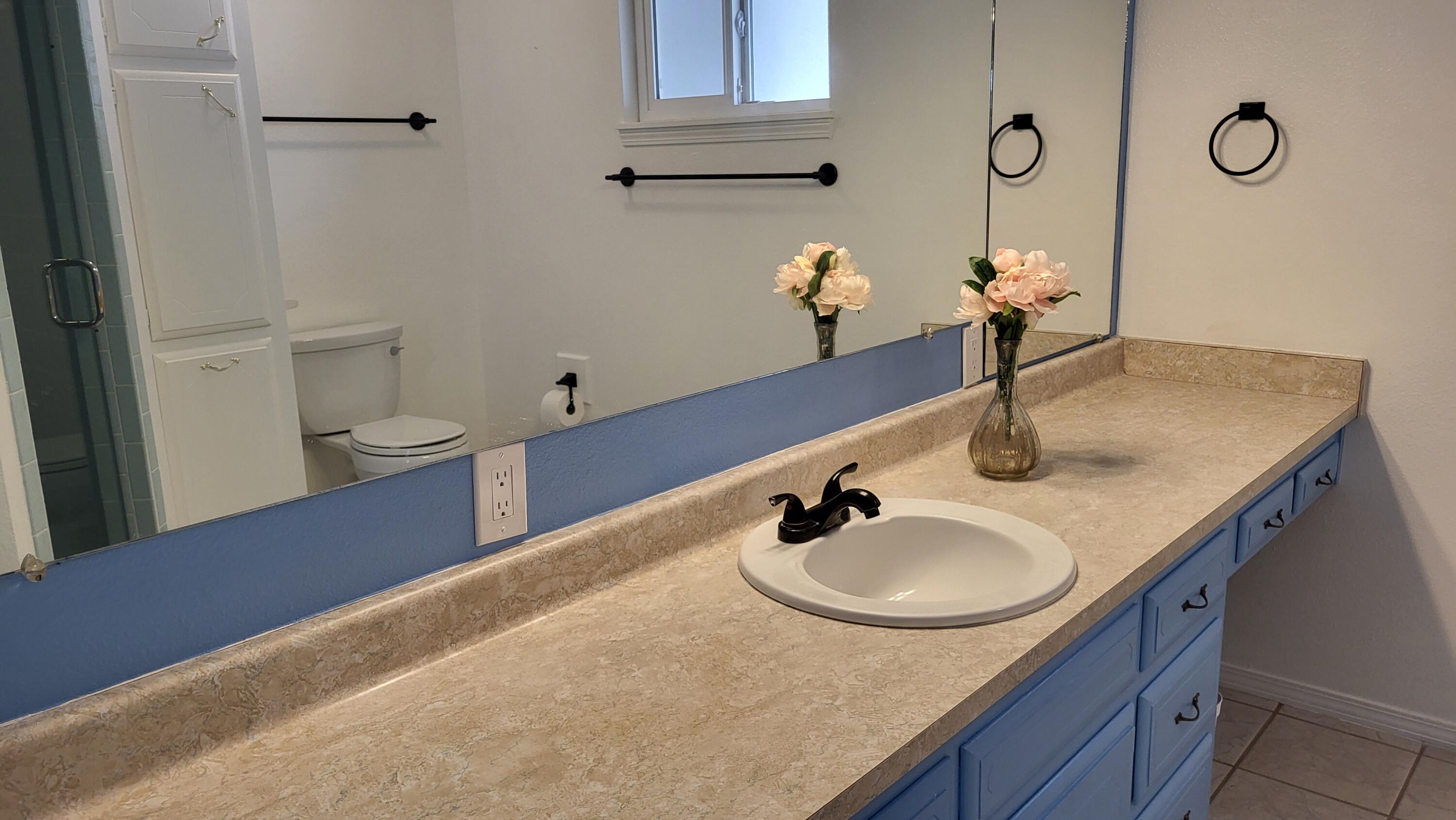 12220 Pineridge Avenue NE