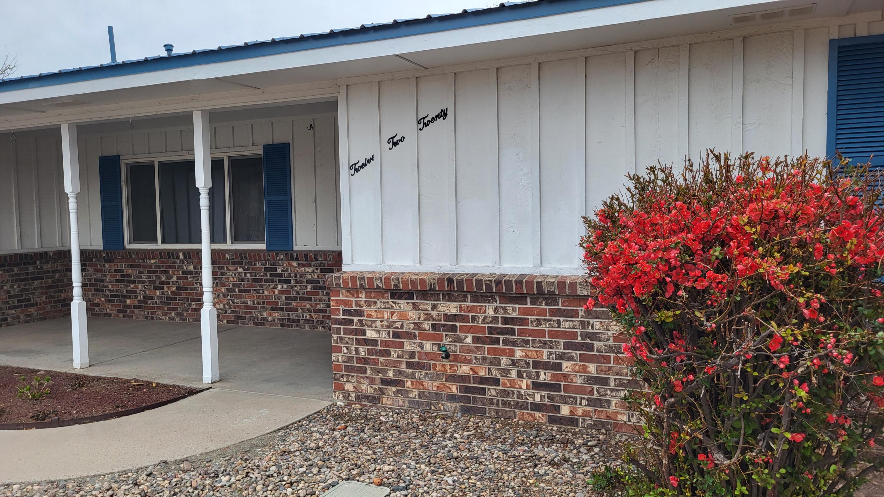 12220 Pineridge Avenue NE