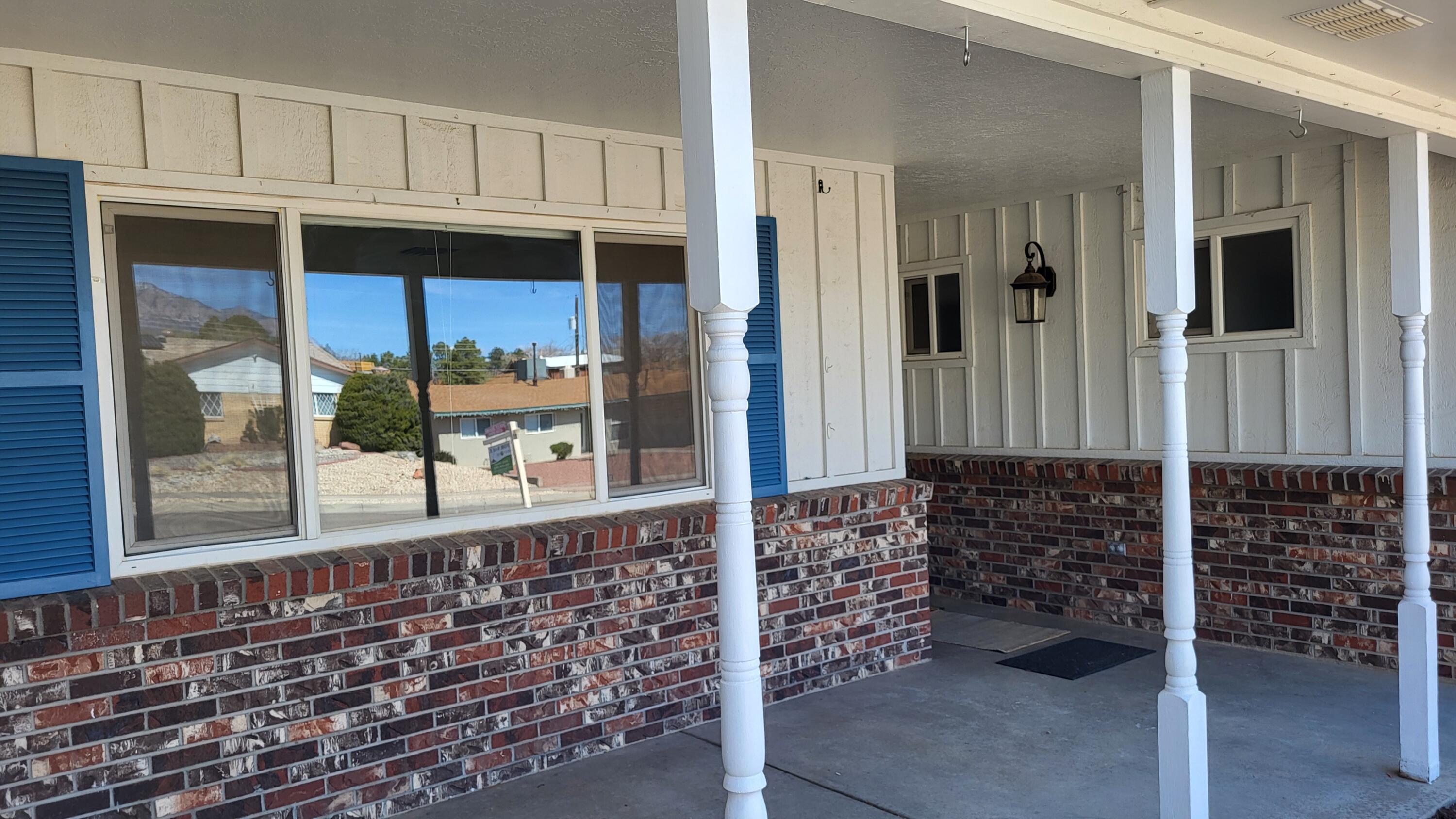 12220 Pineridge Avenue NE