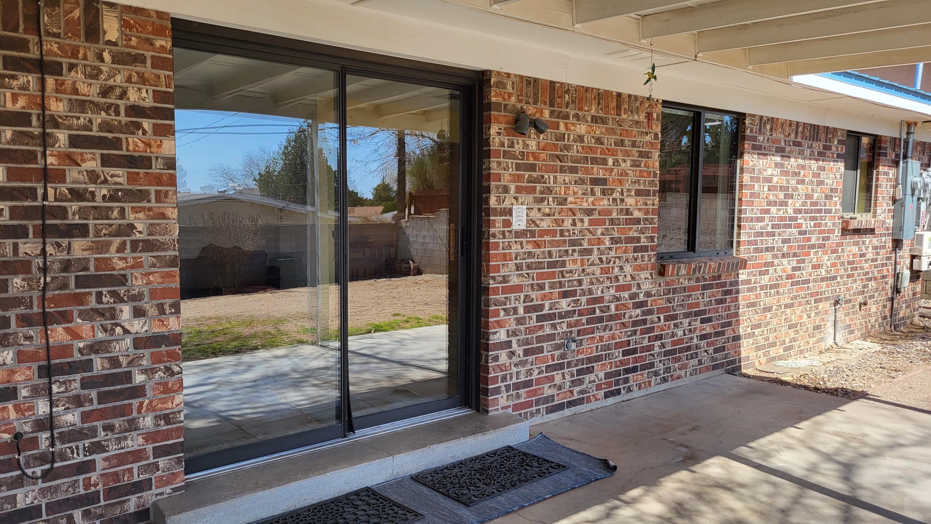 12220 Pineridge Avenue NE