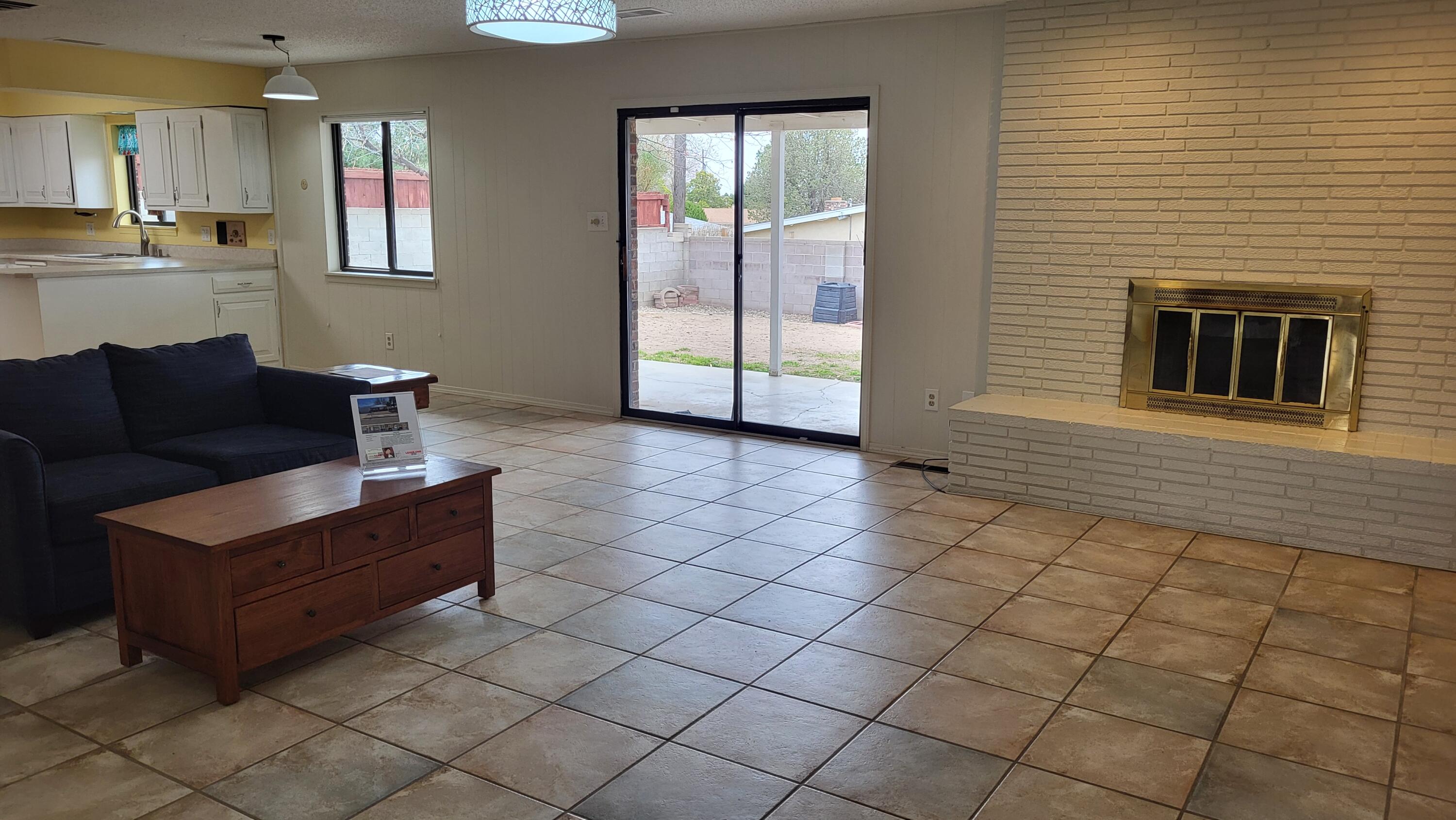 12220 Pineridge Avenue NE