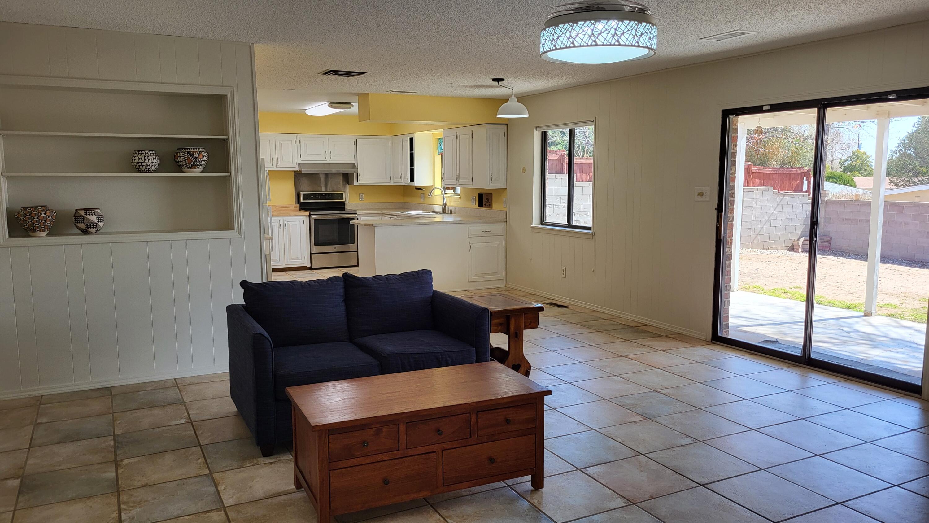 12220 Pineridge Avenue NE