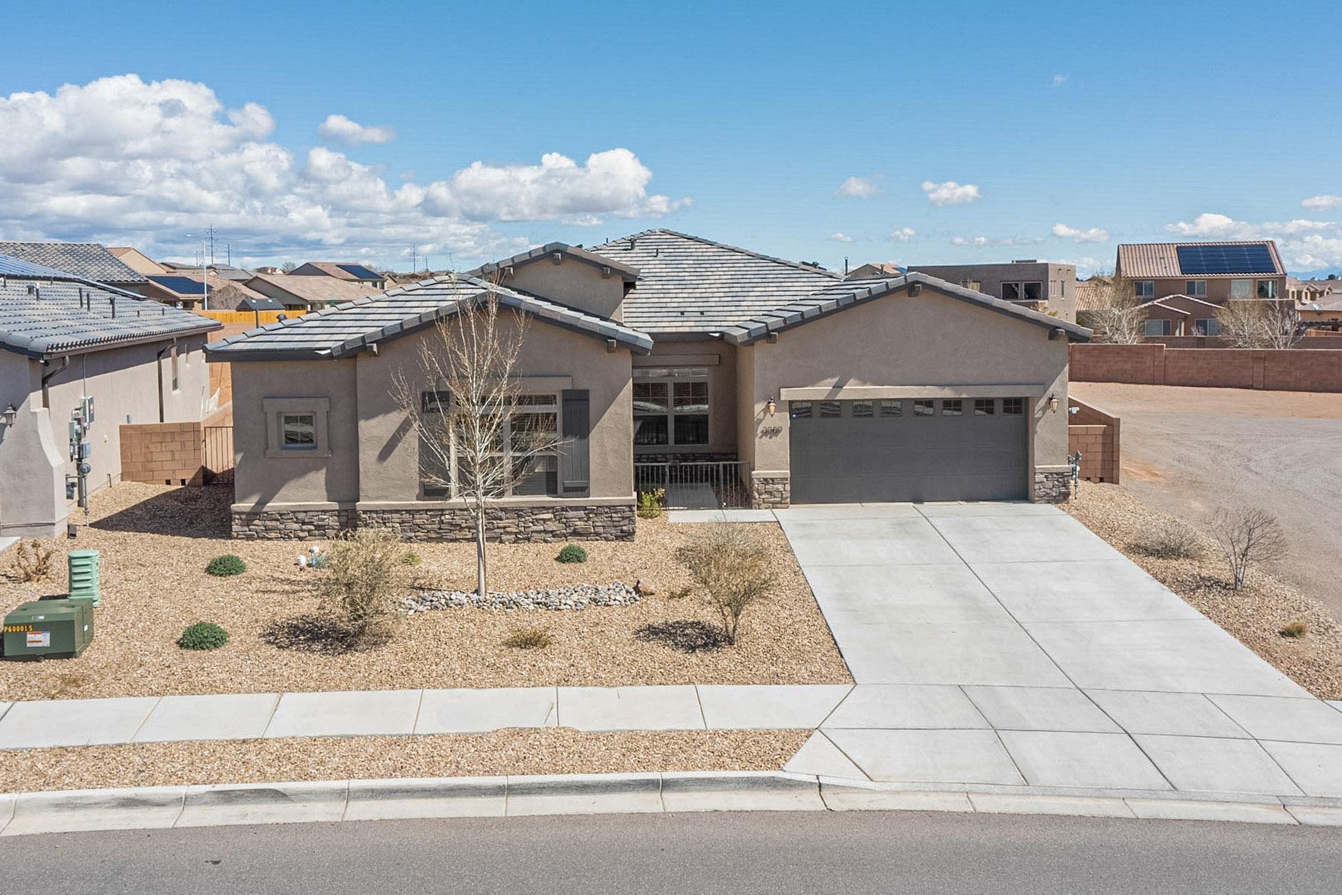 3989 Kodiak Road NE