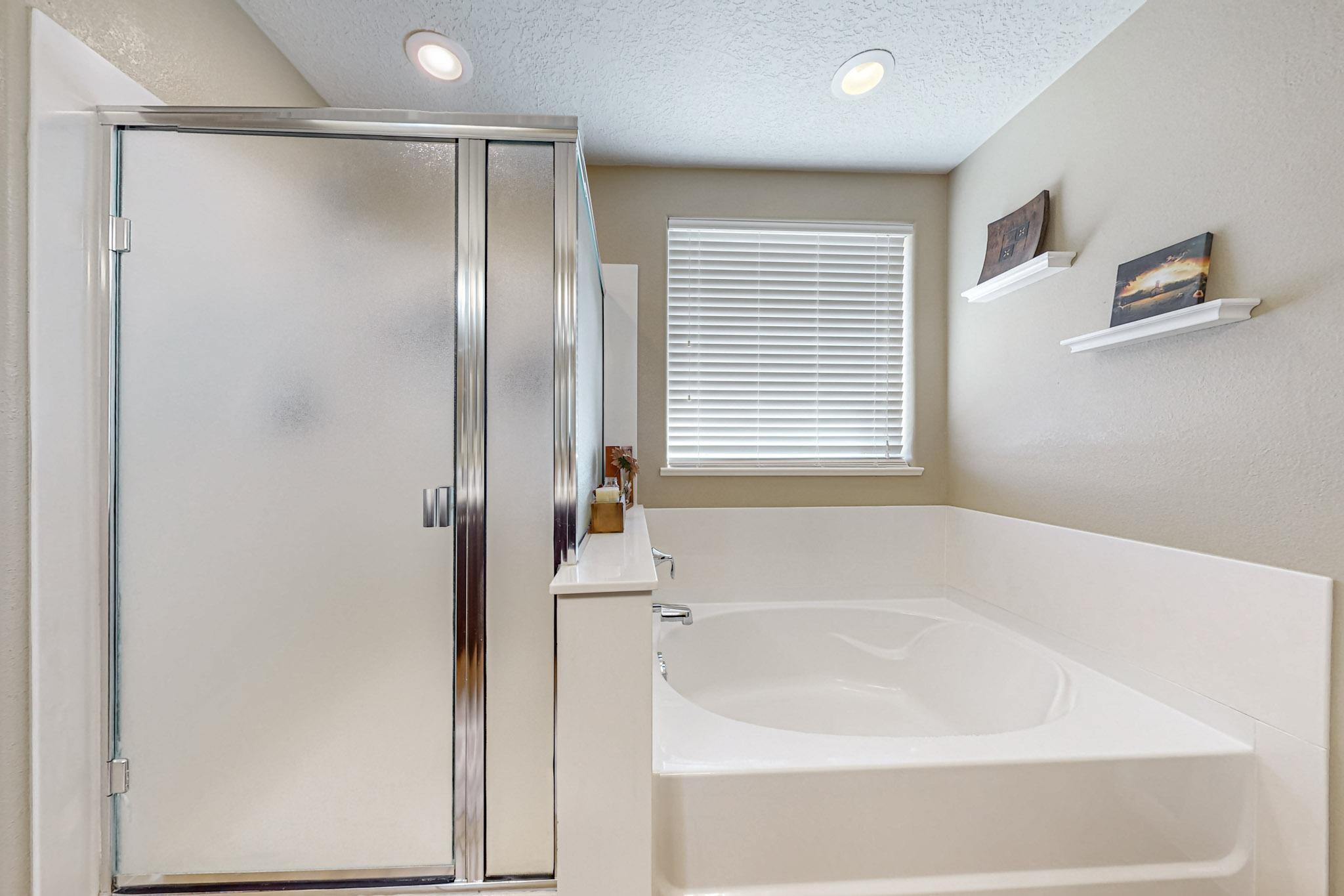 118 Las Medanales Court NE