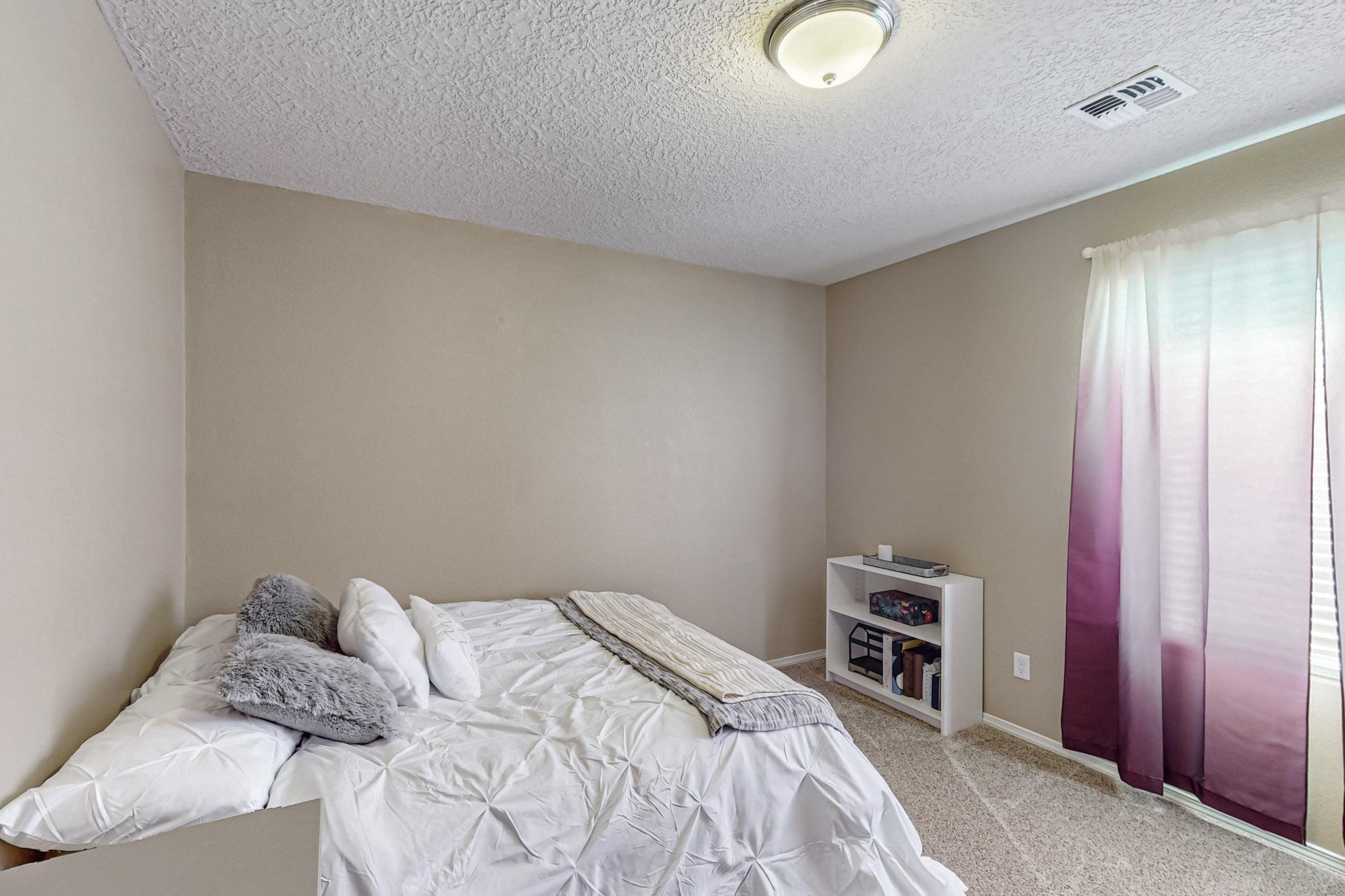 118 Las Medanales Court NE