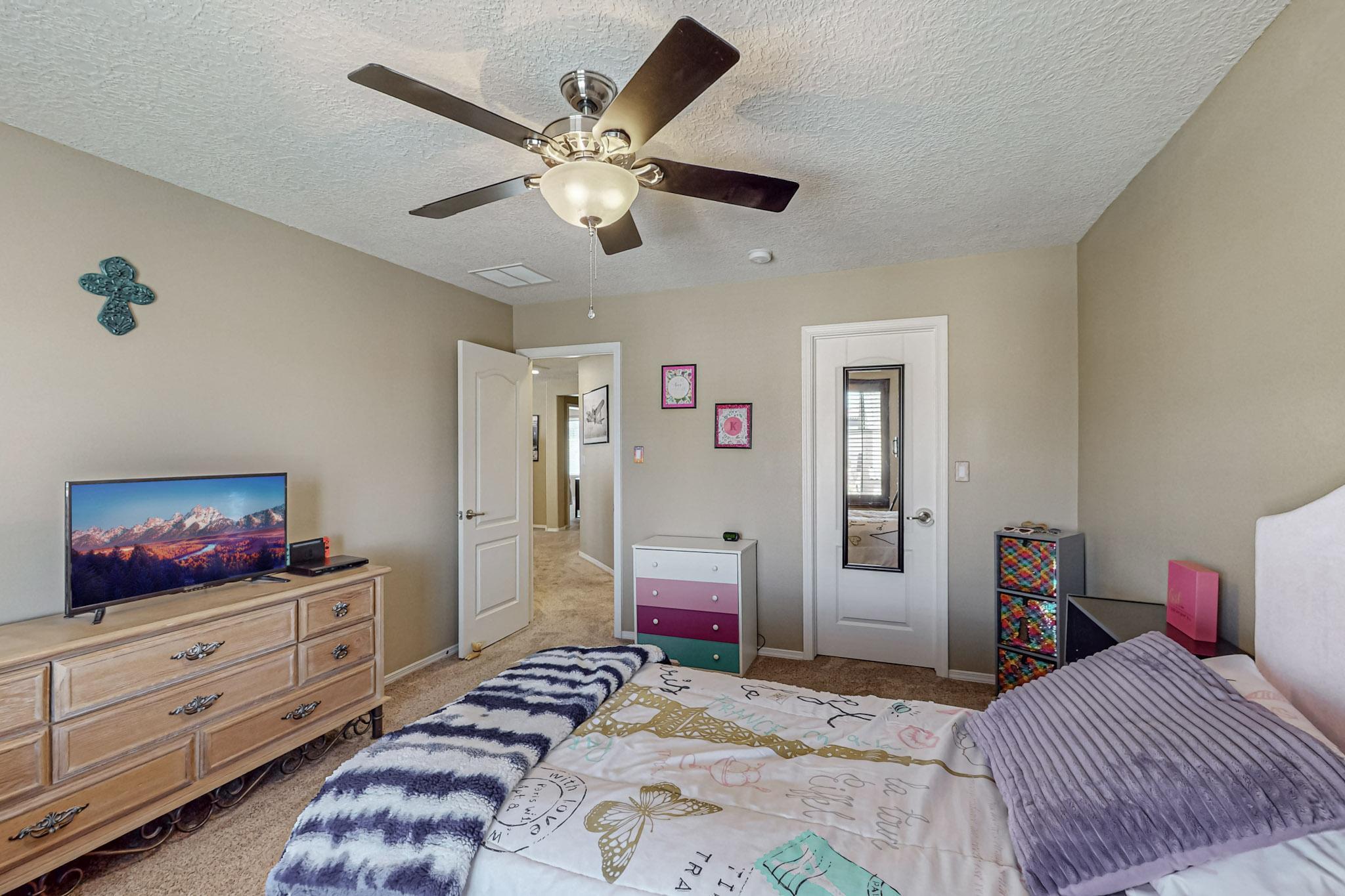 118 Las Medanales Court NE