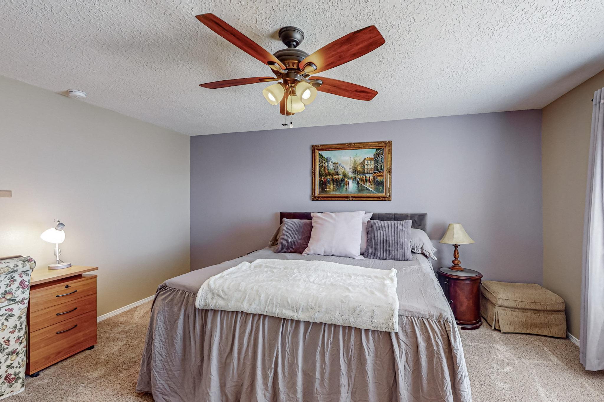 118 Las Medanales Court NE