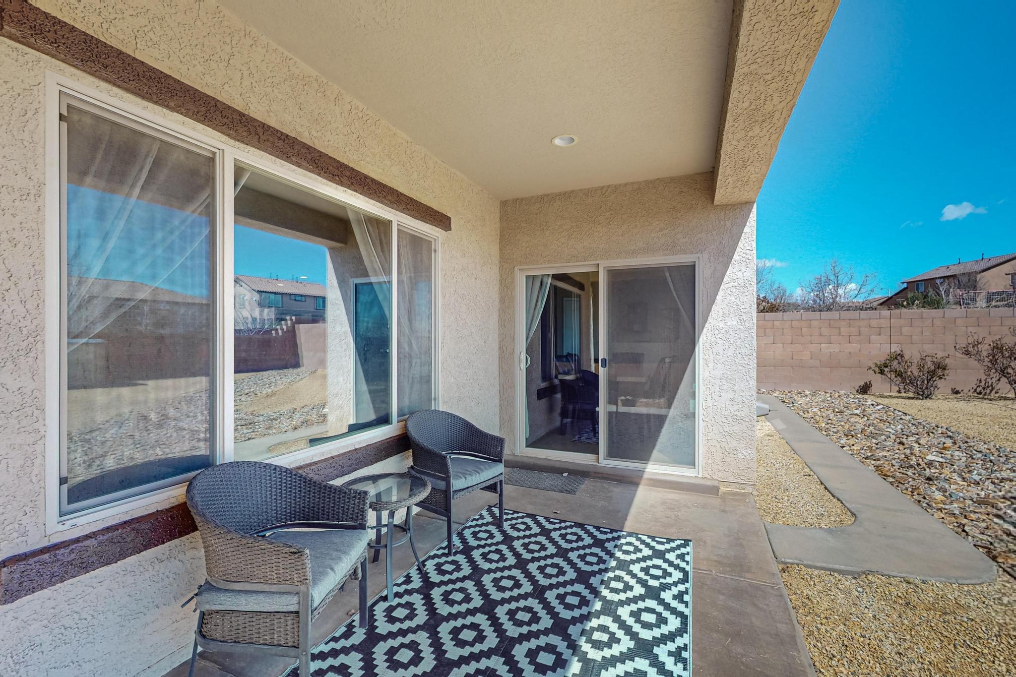 118 Las Medanales Court NE