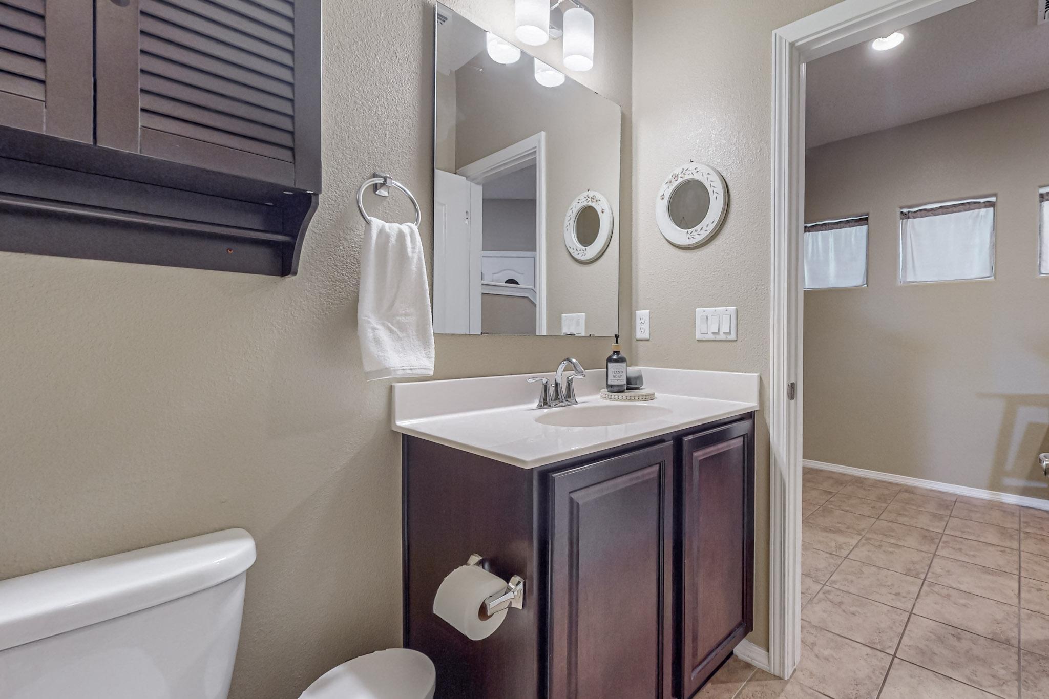 118 Las Medanales Court NE