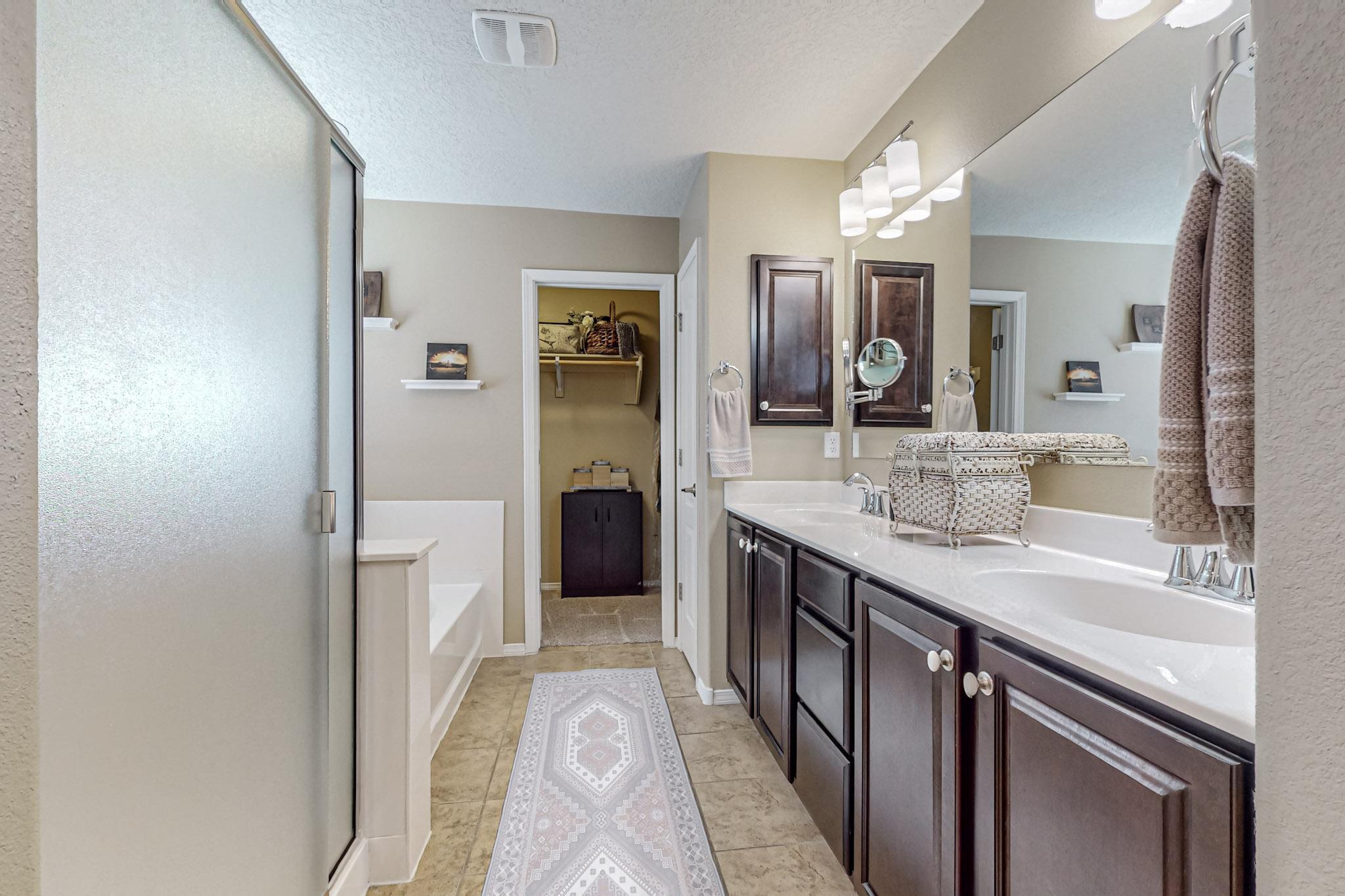 118 Las Medanales Court NE