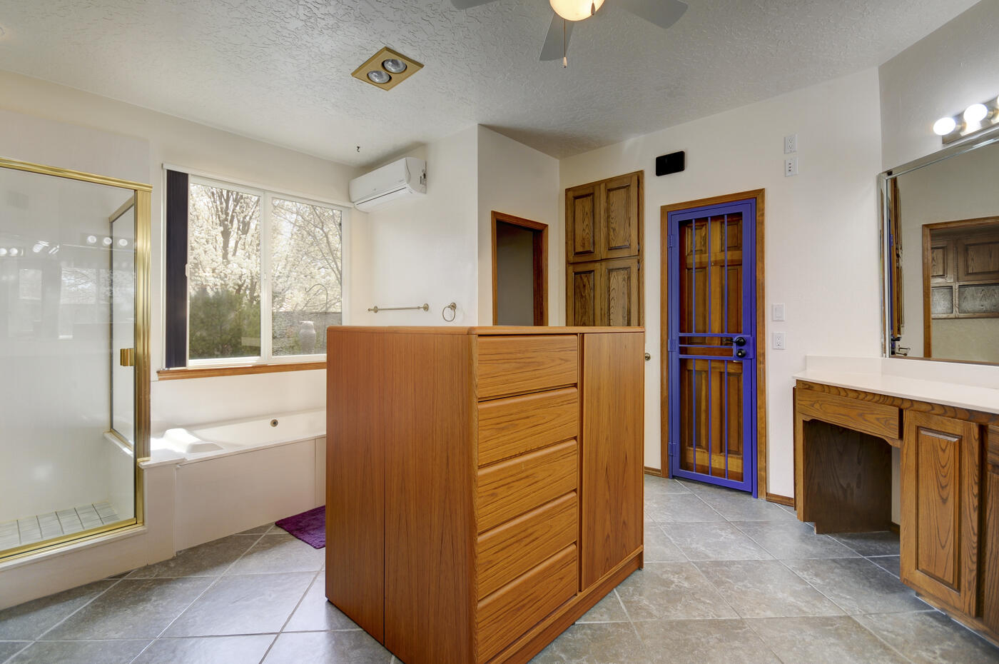 12500 Royal Point Court NE