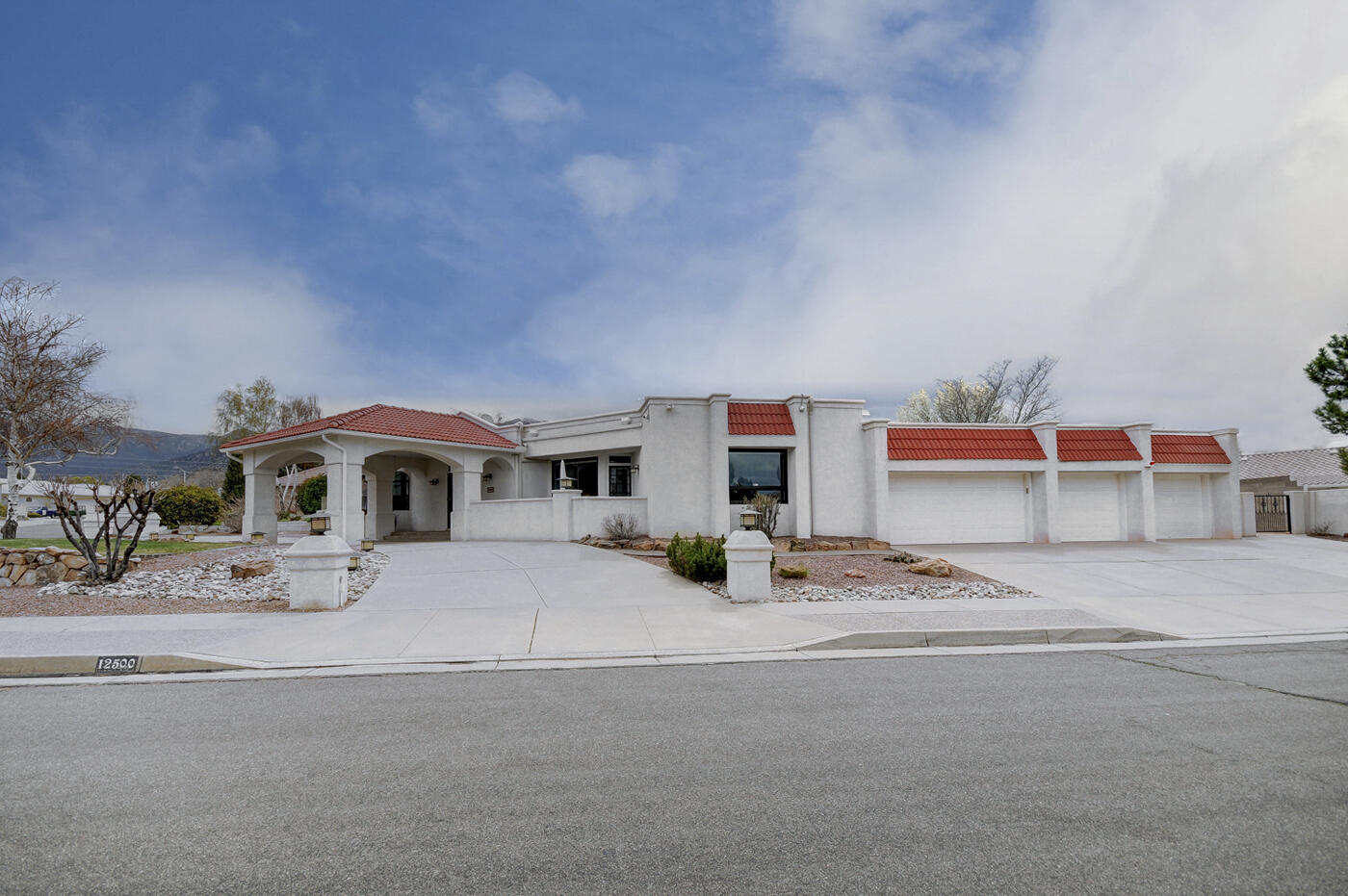 12500 Royal Point Court NE