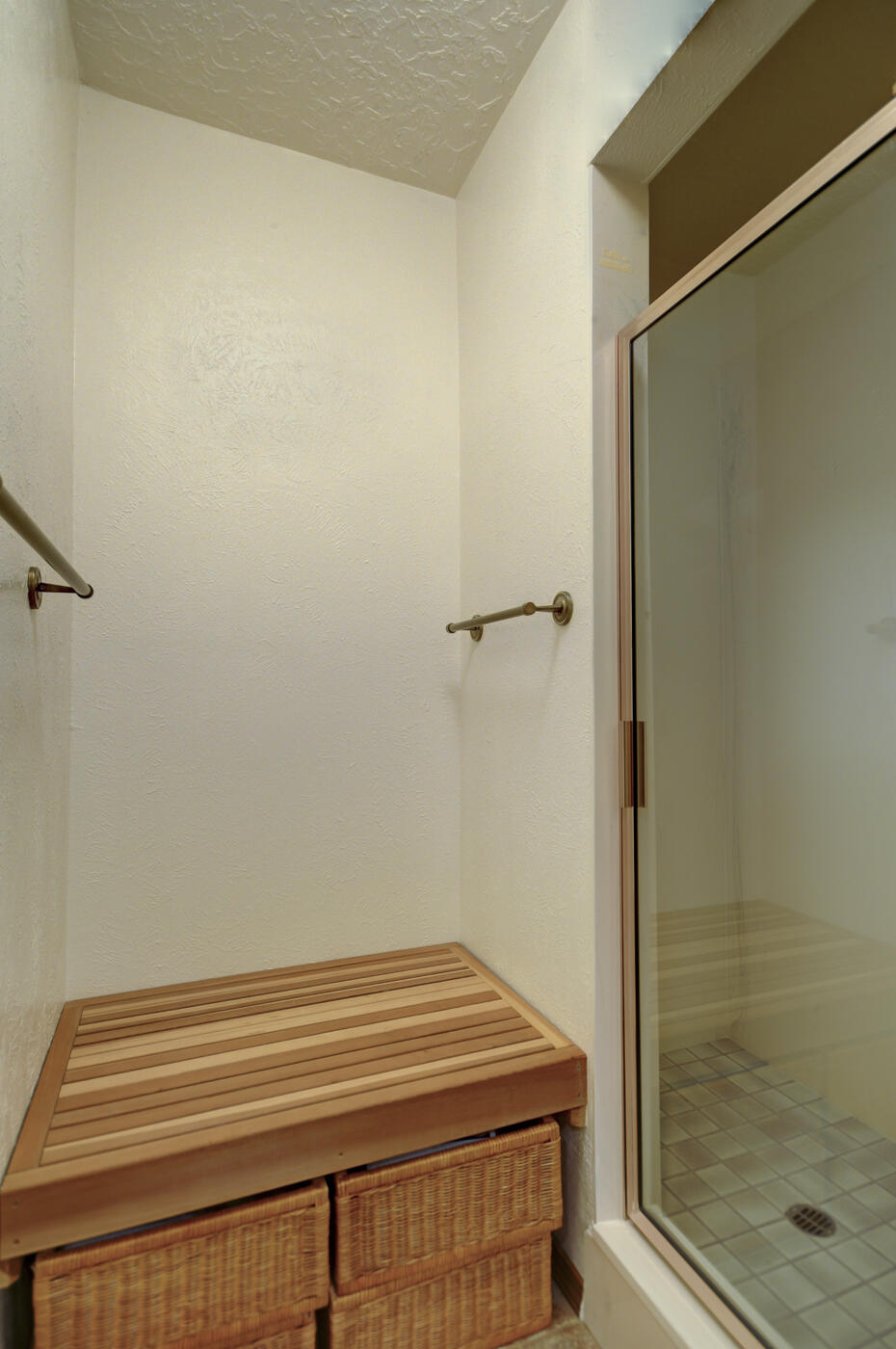 12500 Royal Point Court NE