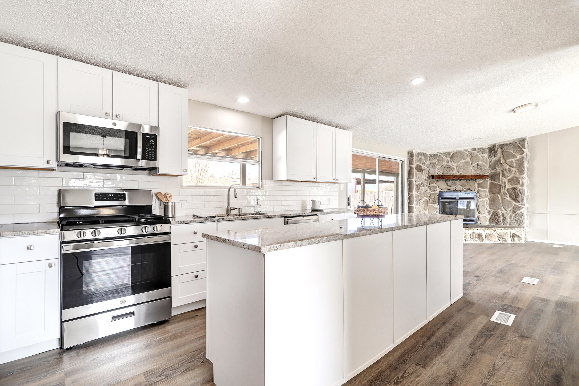 3013 Dona Juanita Drive SW