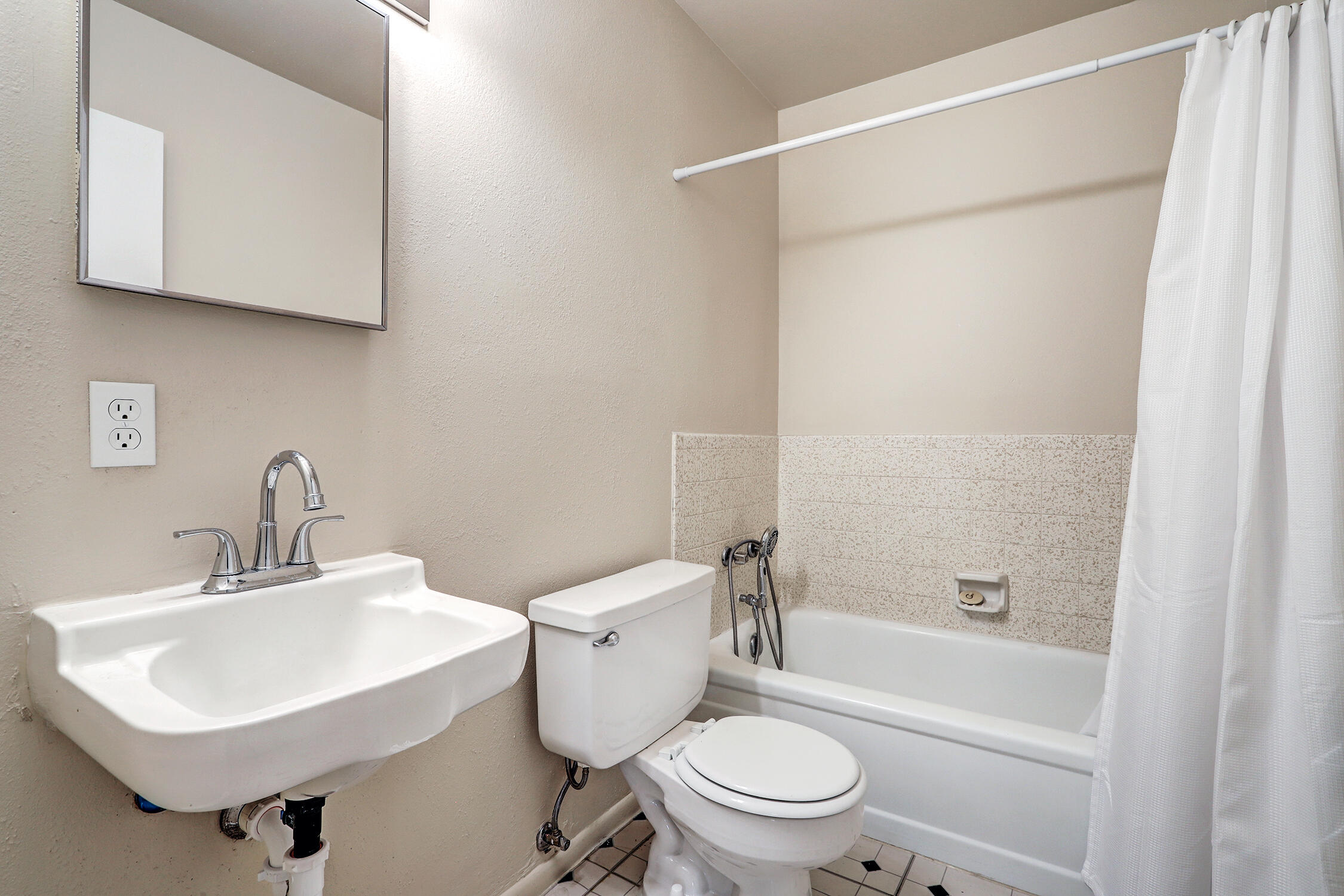 1022 Rigel Street SW