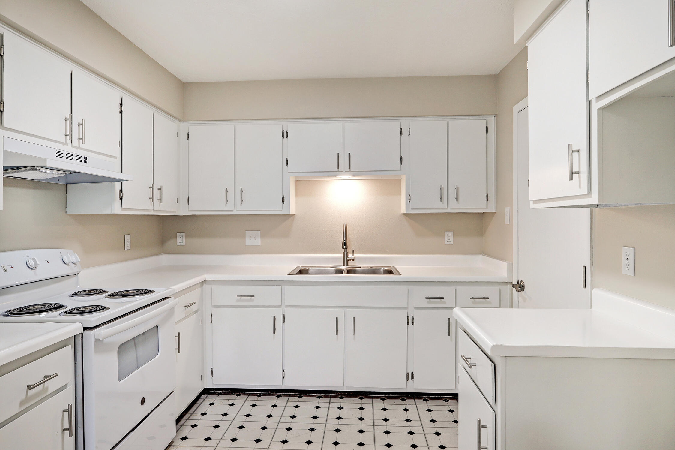 1022 Rigel Street SW