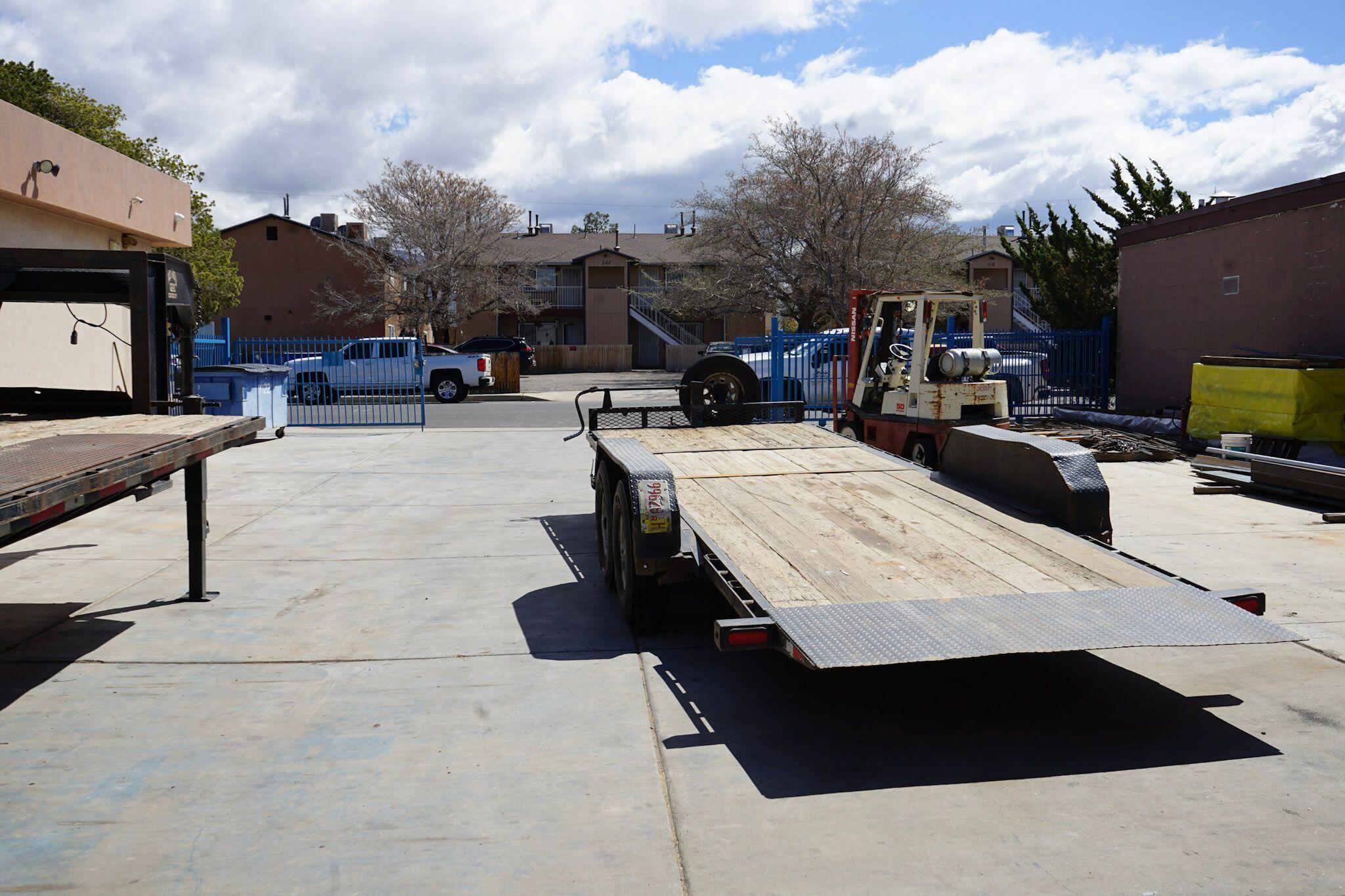 127 General Somervell Street NE